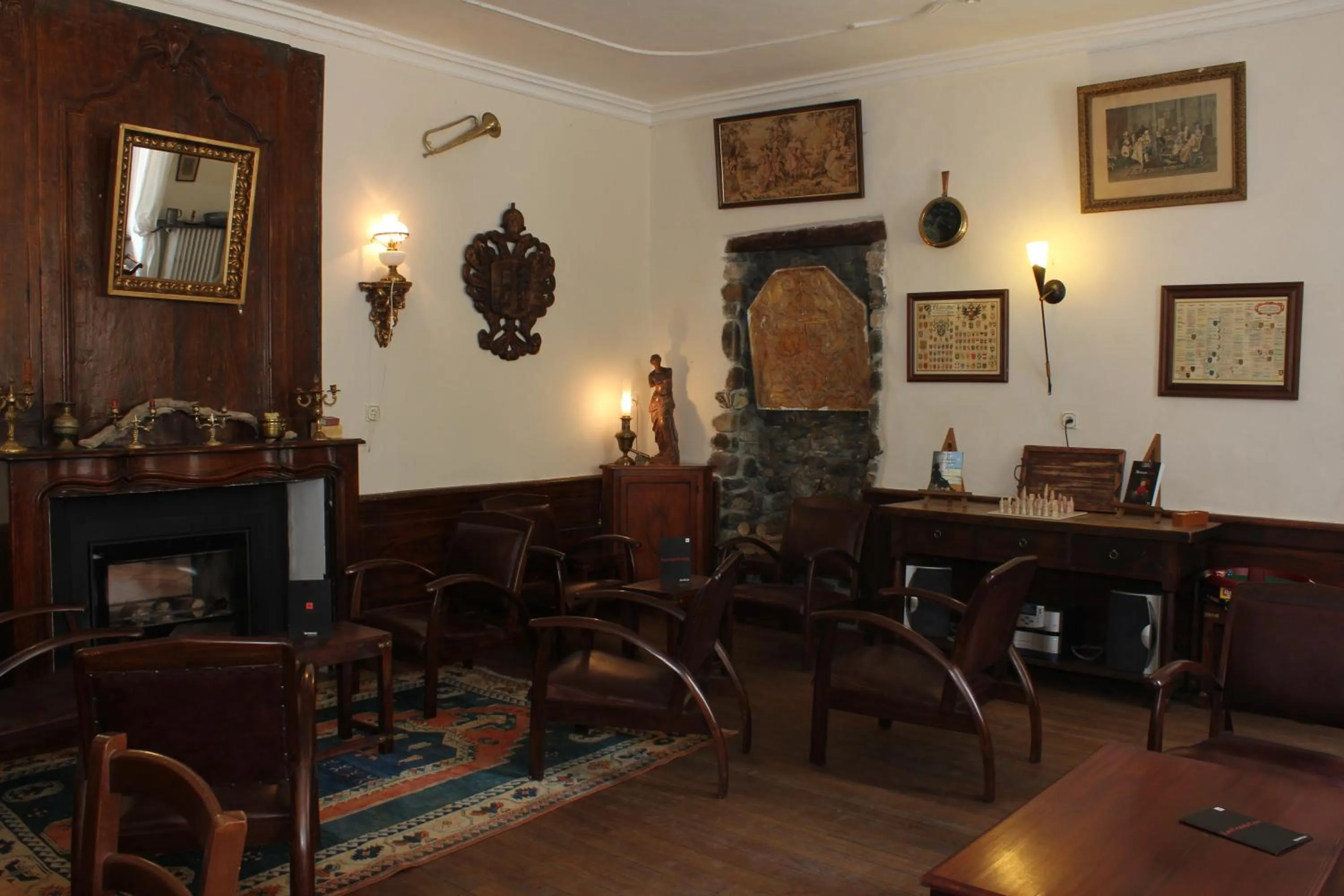 Lounge or bar in Auberge de L'Echauguette