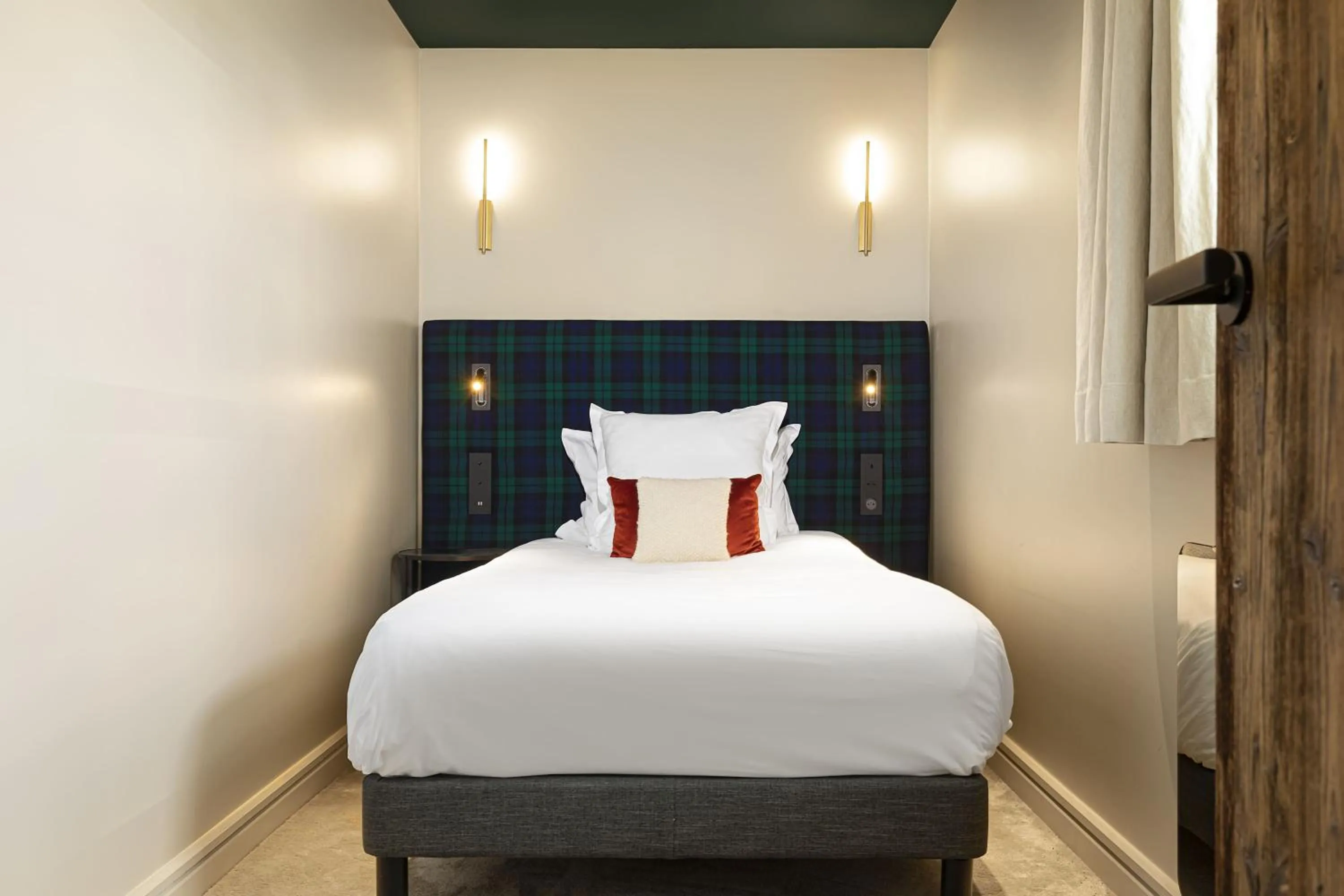 Bed in Hotel Le Chabichou