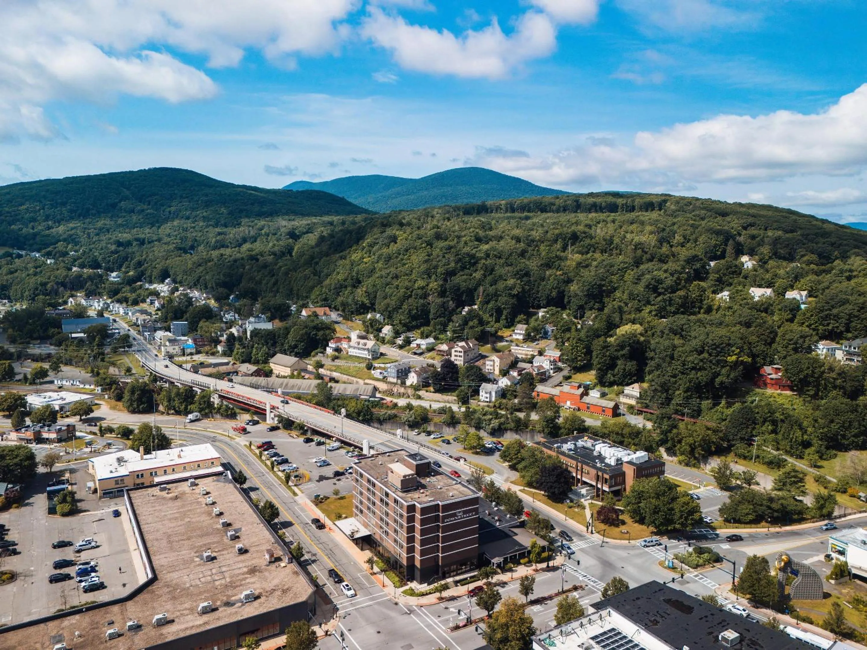Property building in Hotel Downstreet, an Ascend Collection Hotel