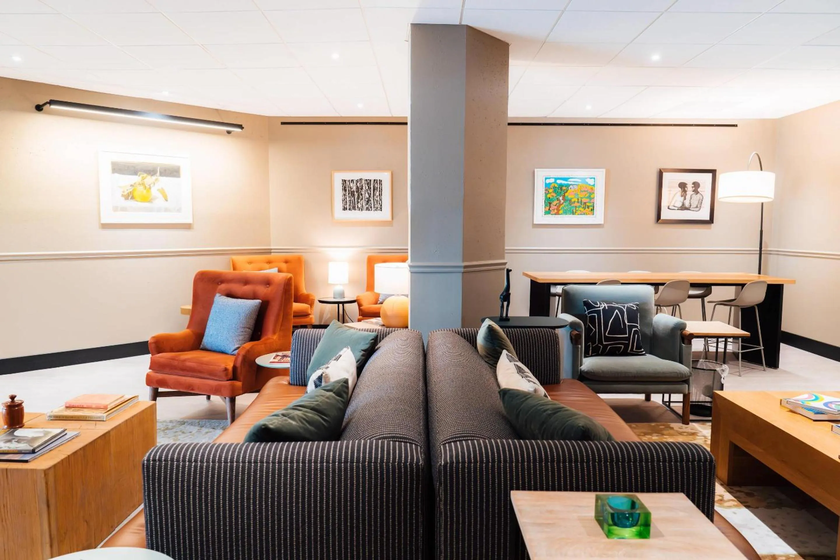 Lobby or reception in Hotel Downstreet, an Ascend Collection Hotel