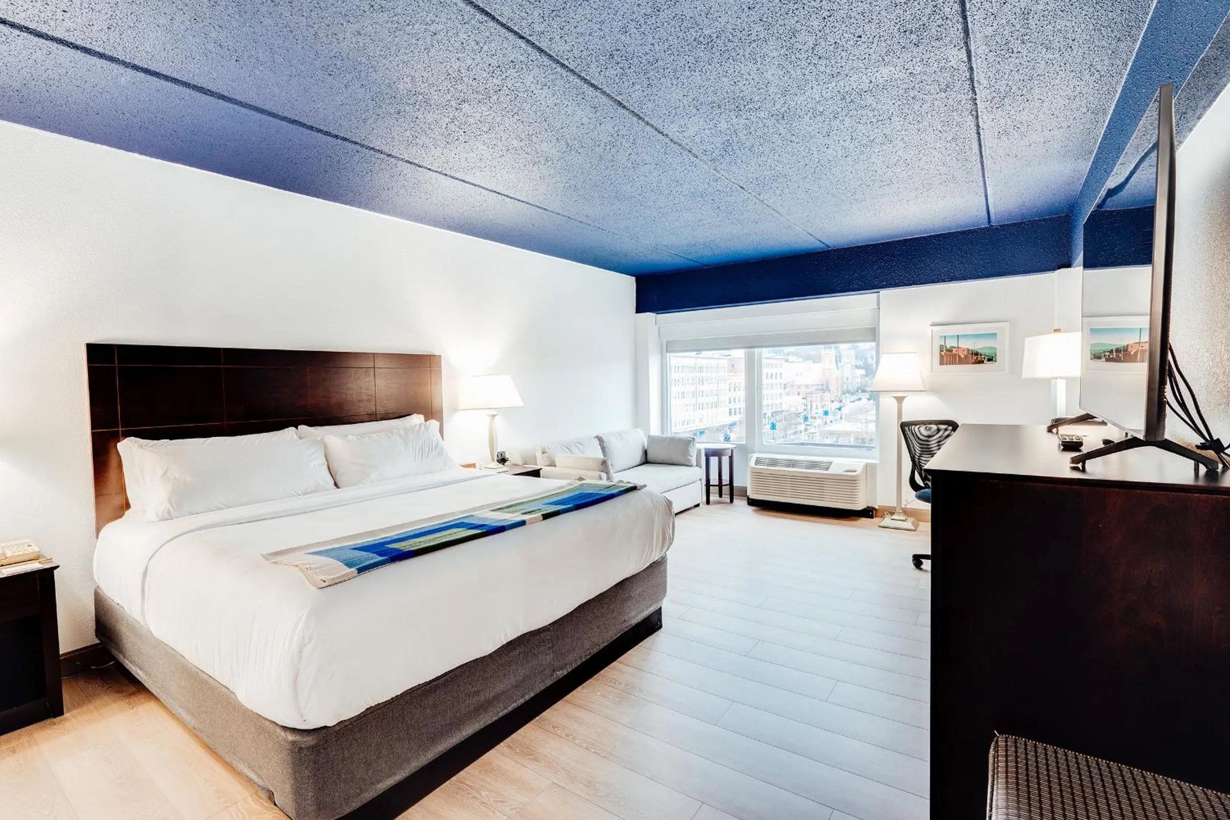 Bed in Hotel Downstreet, an Ascend Collection Hotel