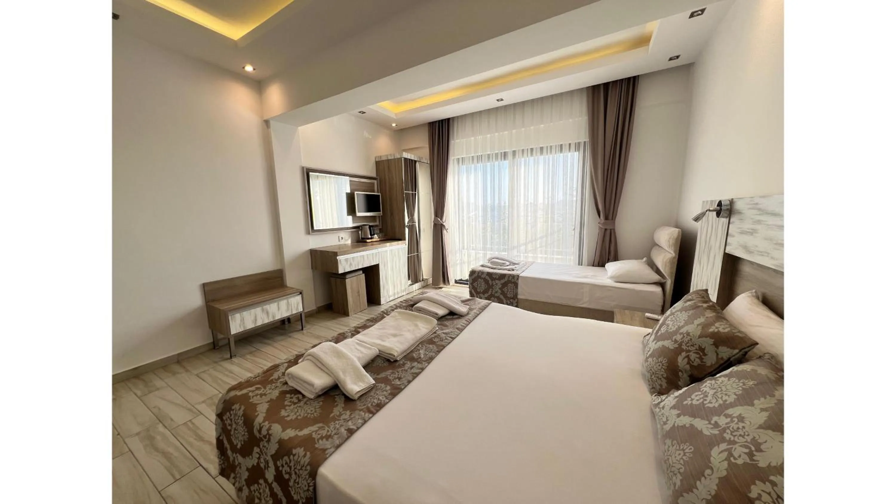 Photo of the whole room, Bed in Sardunya Andifli Otel