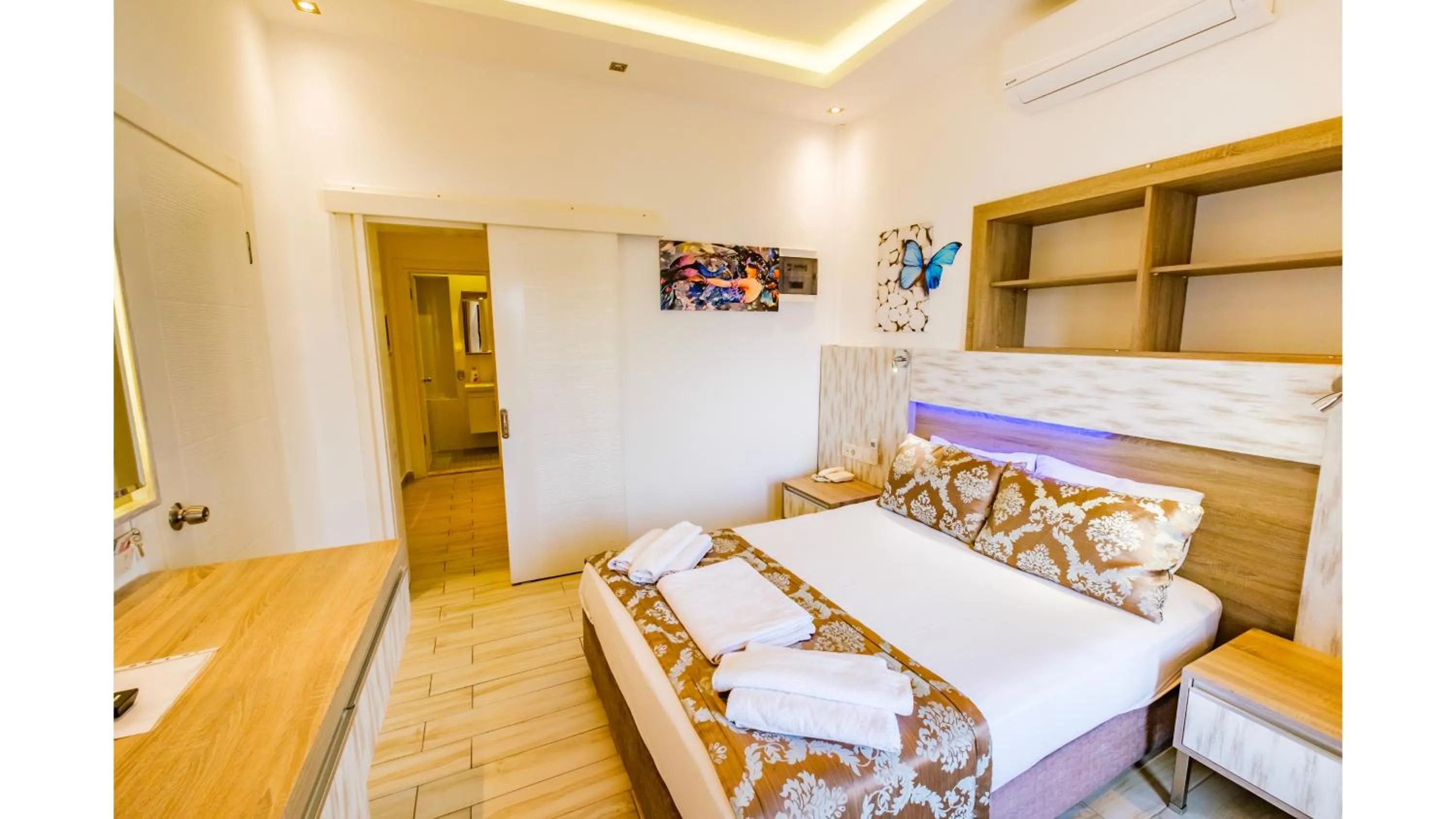 Photo of the whole room, Bed in Sardunya Andifli Otel