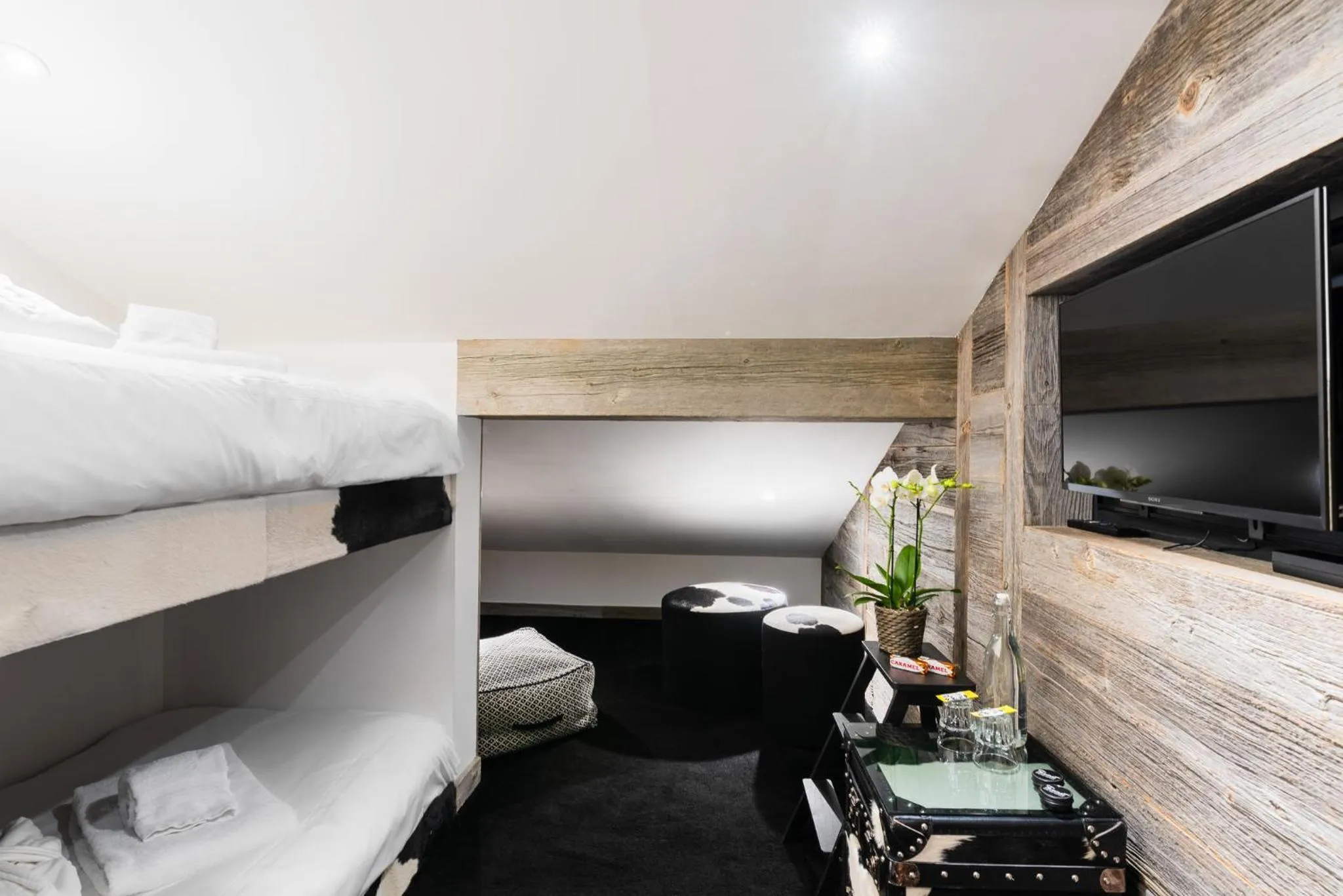 bunk bed, Bed in Hotel Farinet