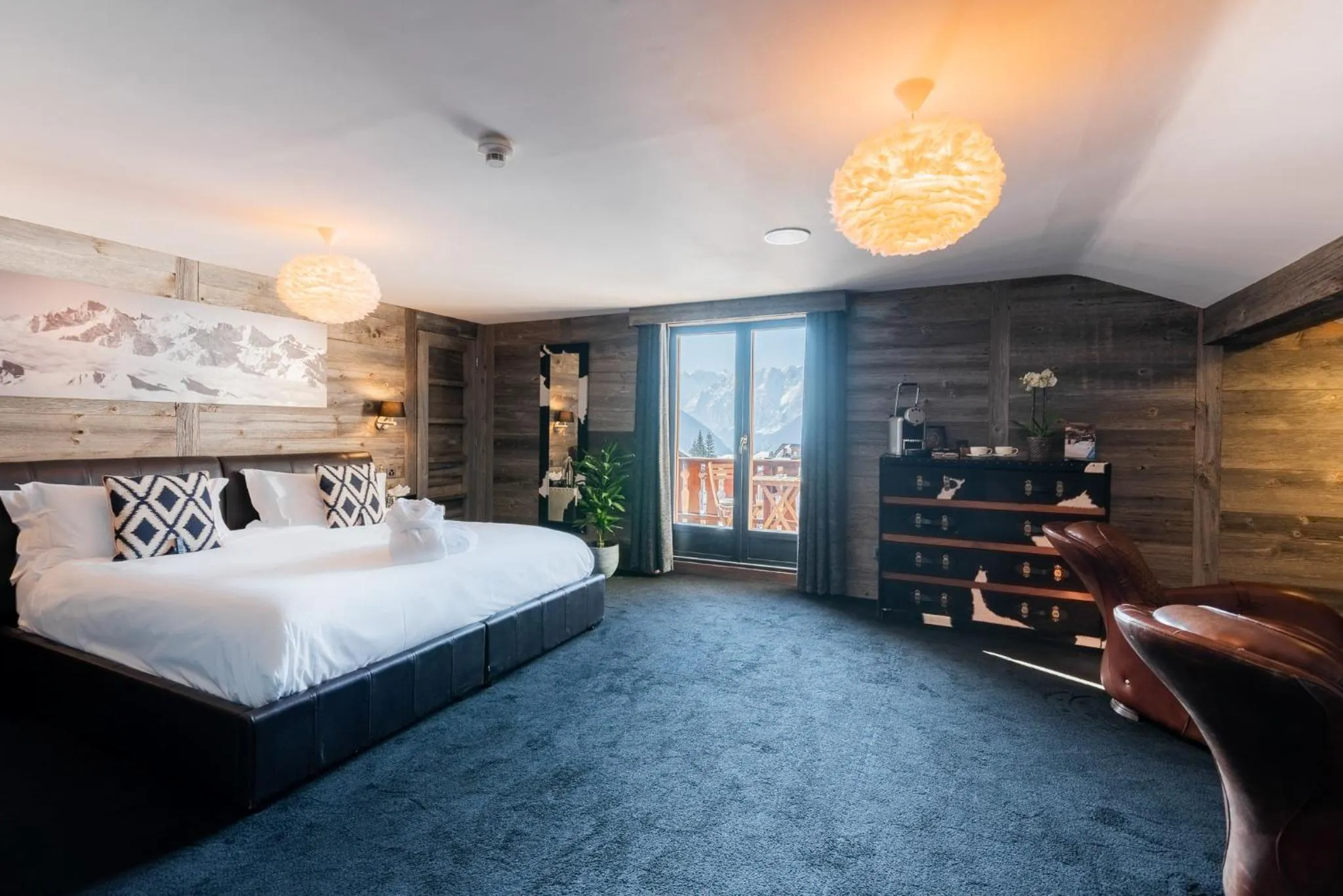 Bed in Hotel Farinet