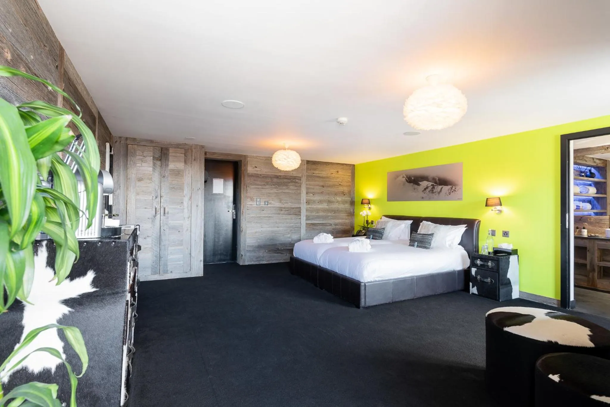 Bed in Hotel Farinet