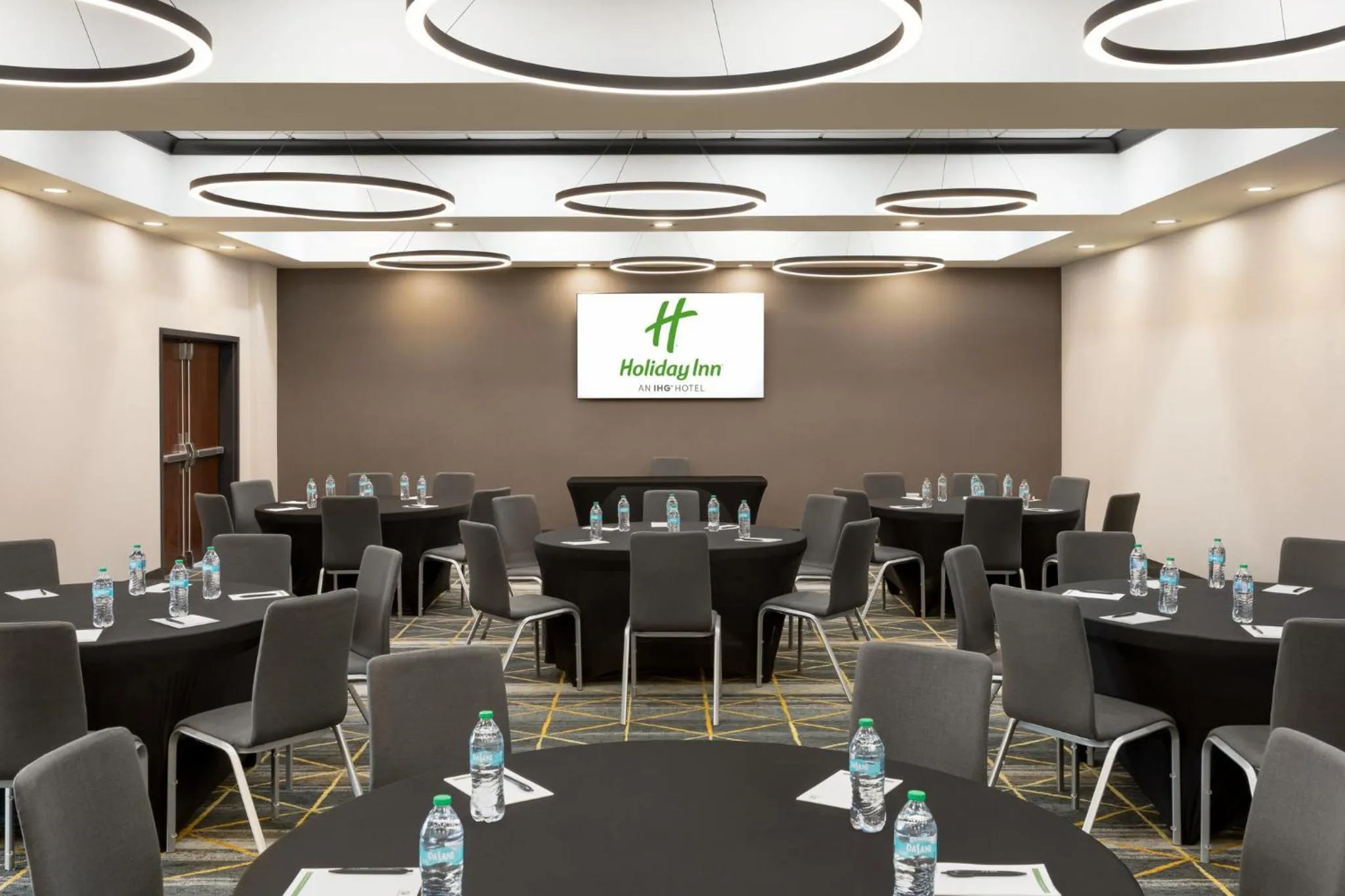 Meeting/conference room in Holiday Inn Columbus-Hilliard by IHG