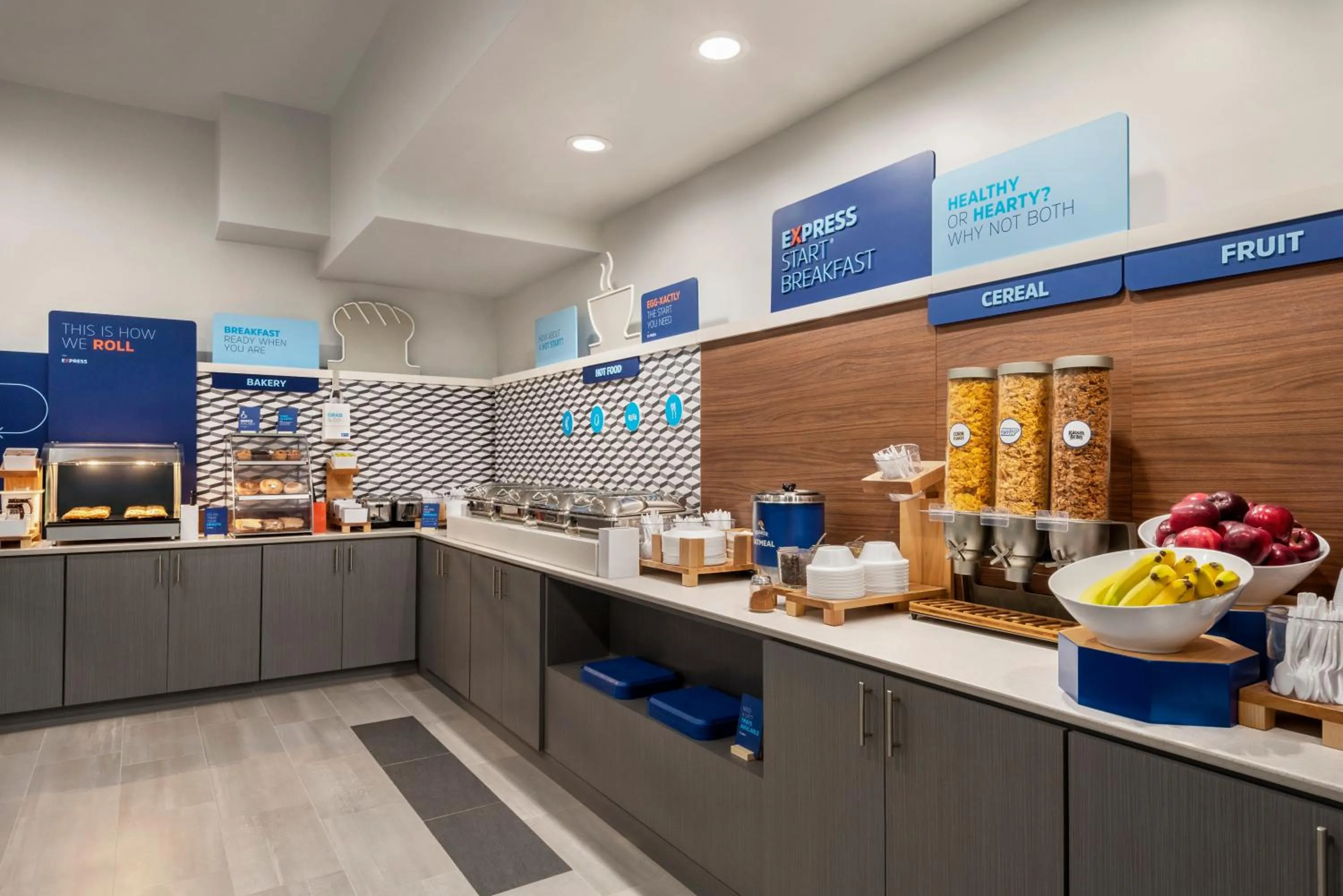 Breakfast in Holiday Inn Express Dumfries-Quantico by IHG