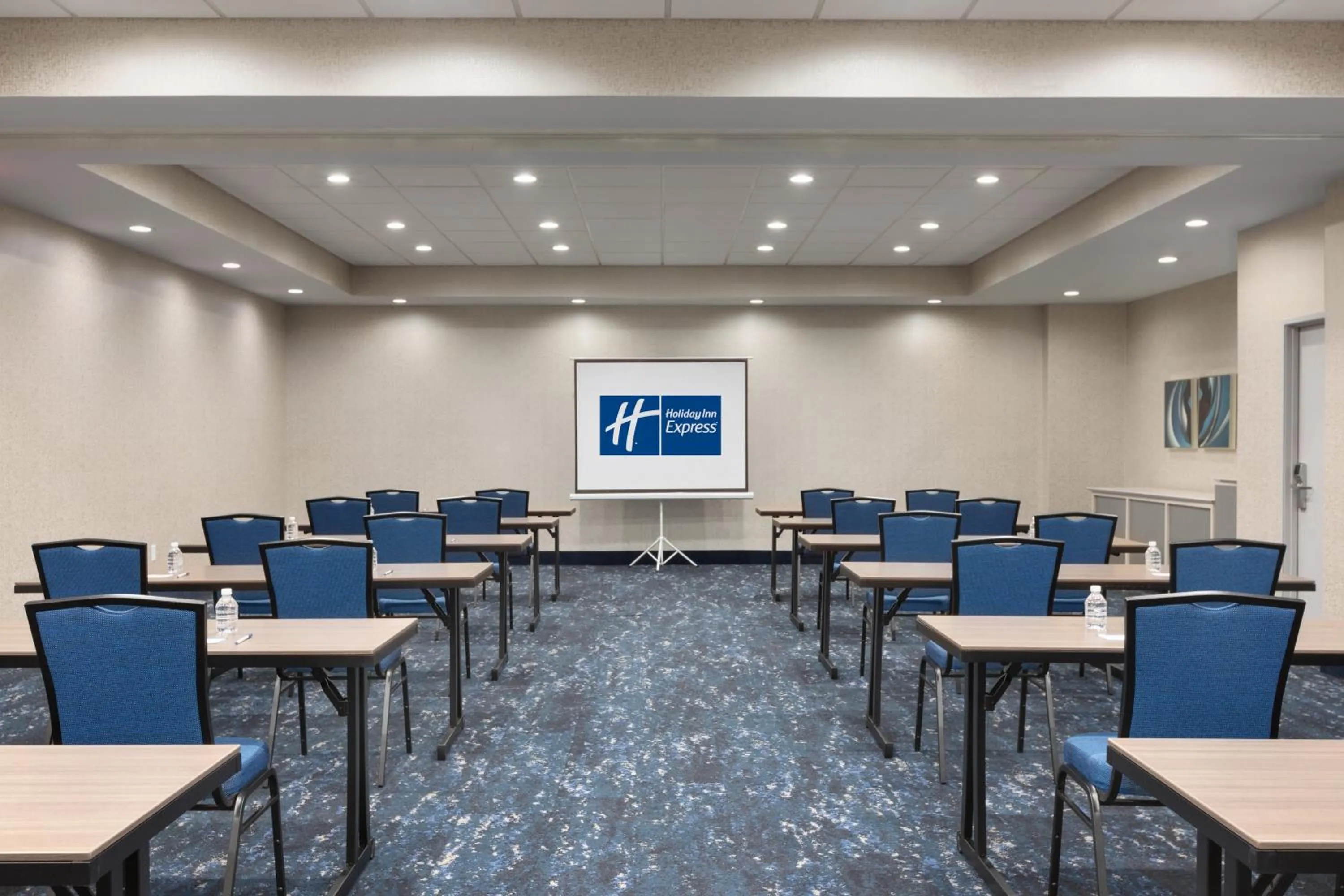 Meeting/conference room in Holiday Inn Express Dumfries-Quantico by IHG