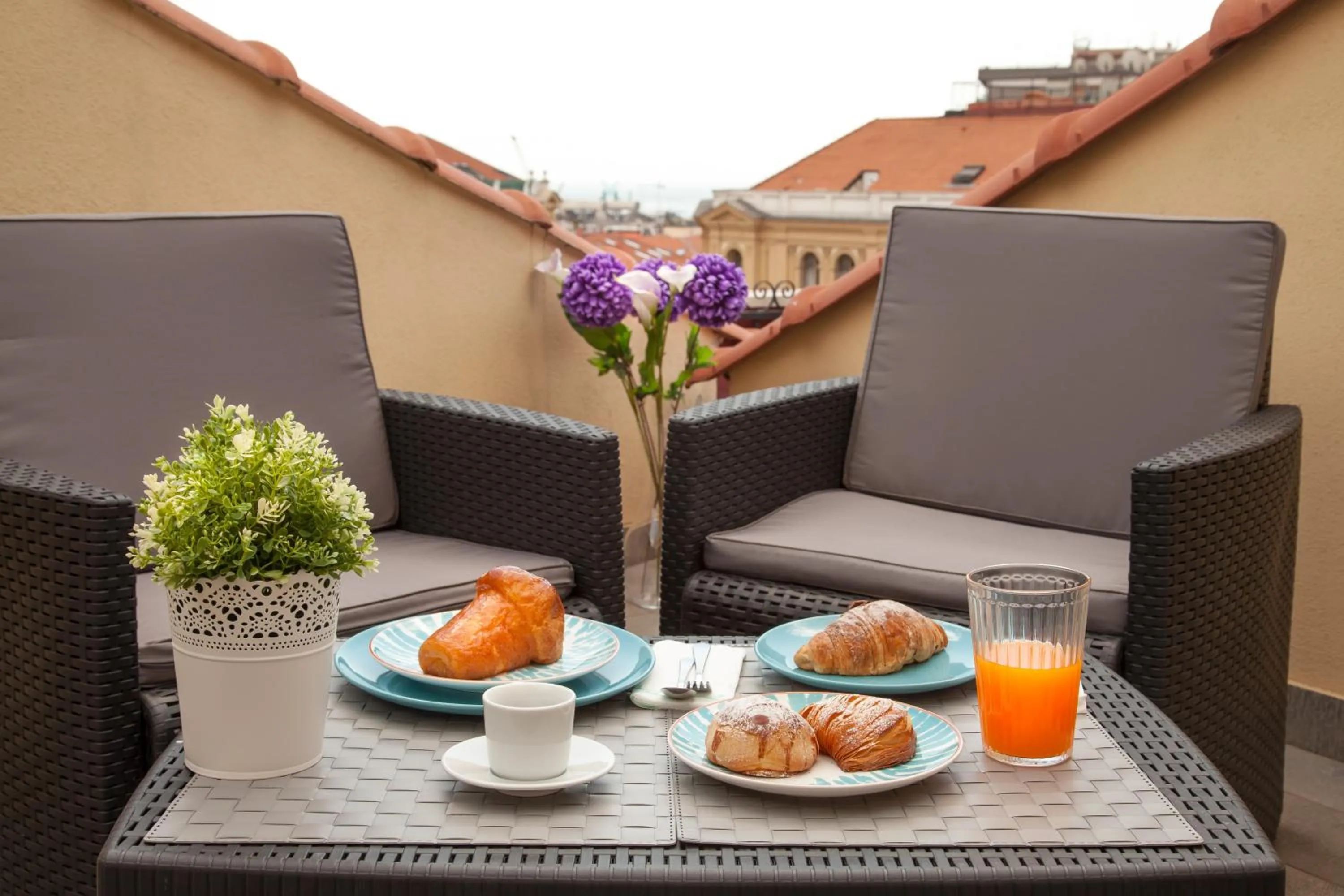 Balcony/Terrace in Caesar Napoli