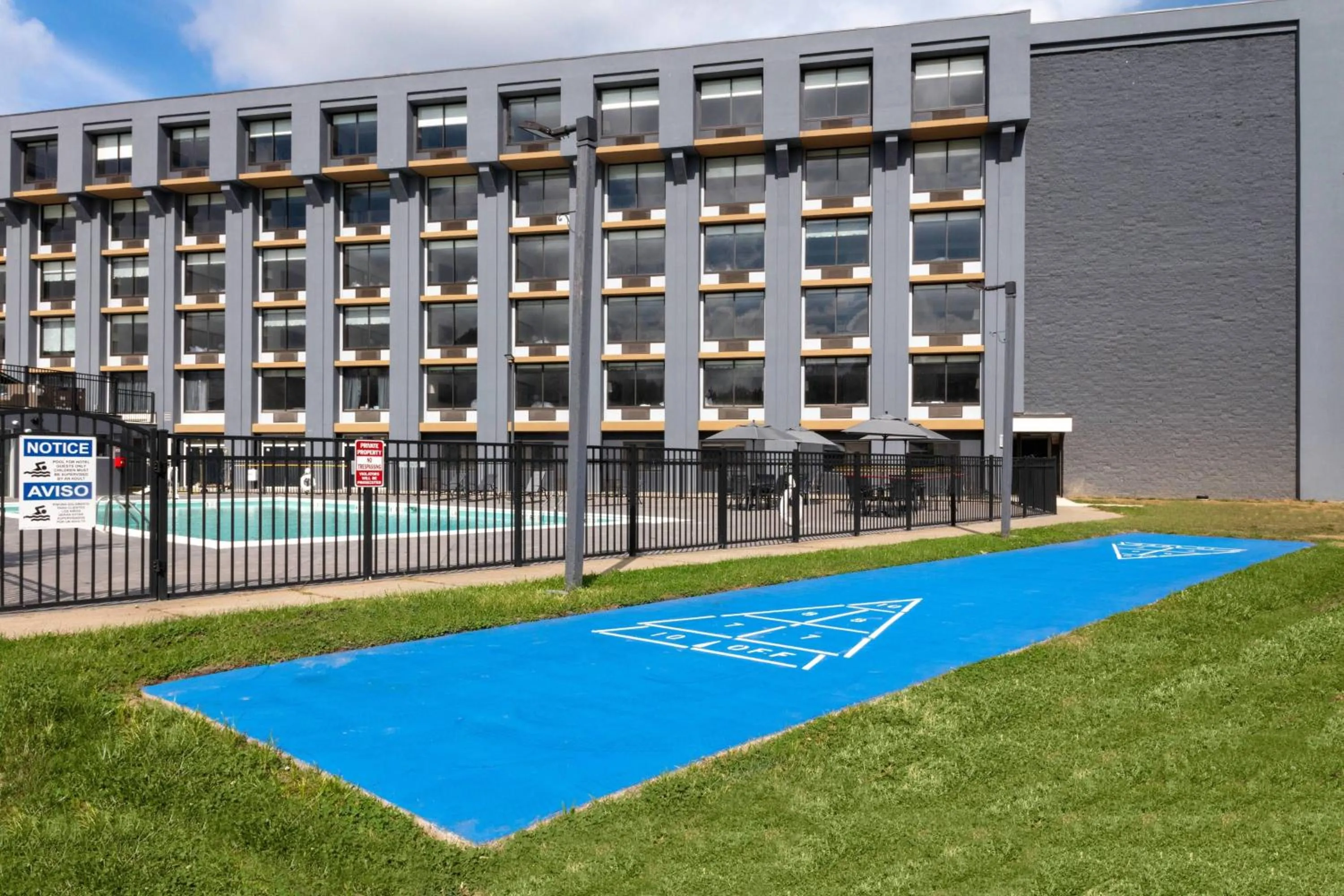 Fitness centre/facilities in Fairfield Inn & Suites Springfield Enfield