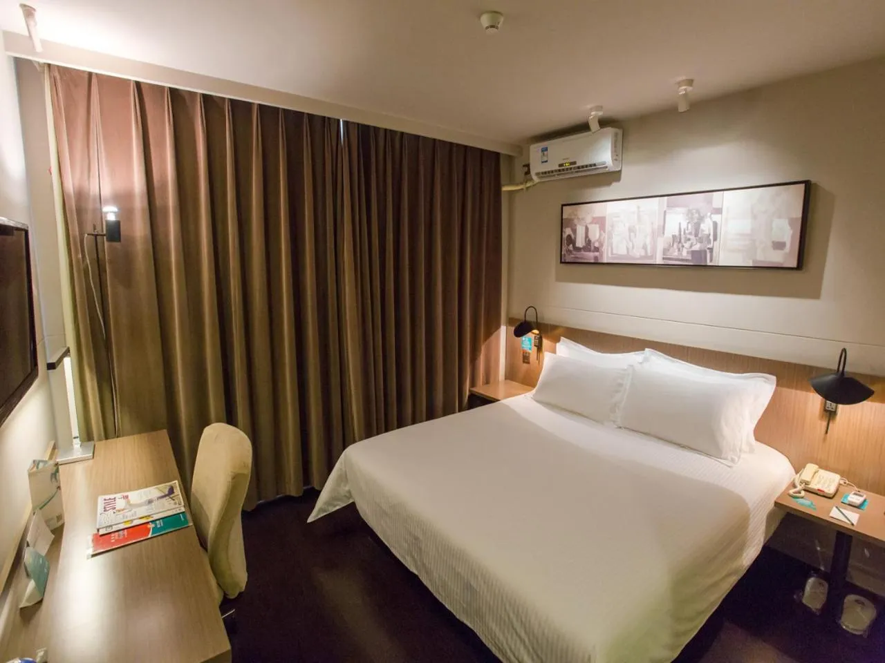 bunk bed, Bed in JinJiang Inn Pingyang Taiyuan Road Hotel