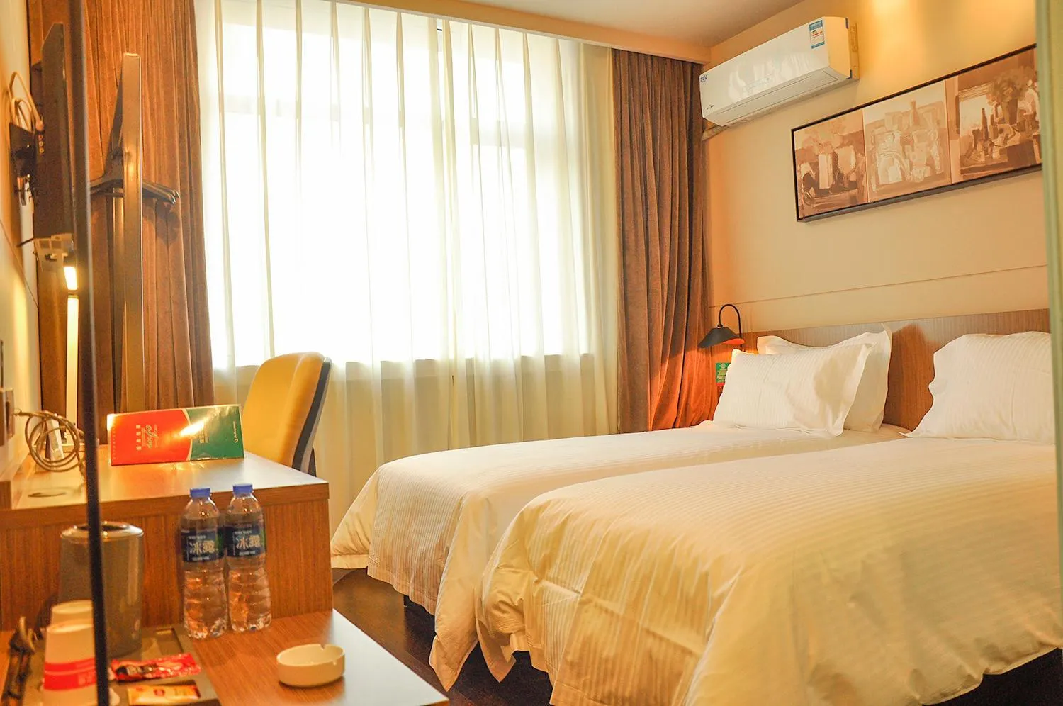 bunk bed, Bed in JinJiang Inn Pingyang Taiyuan Road Hotel