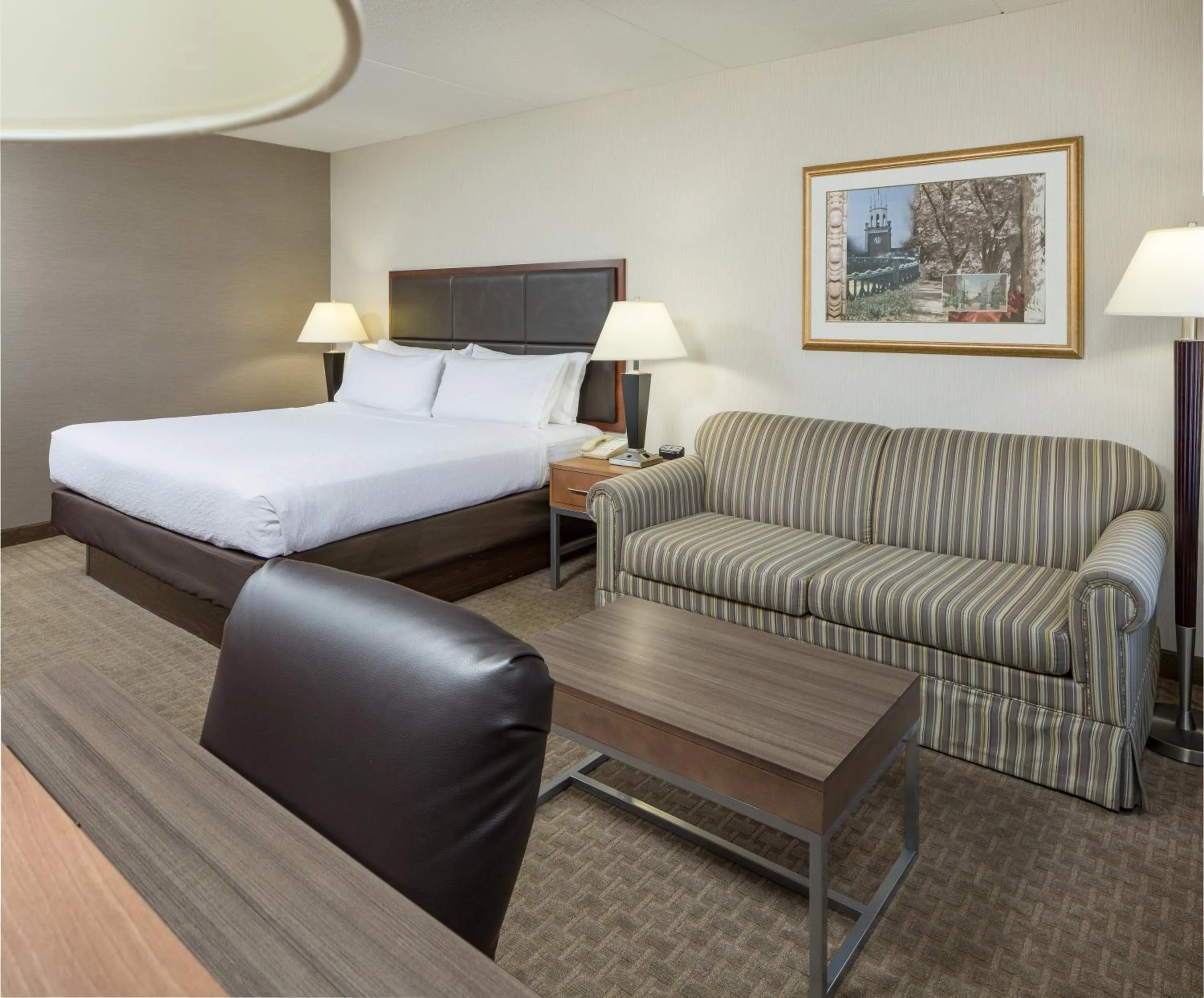 Photo of the whole room, Bed in Holiday Inn Manchester Airport by IHG