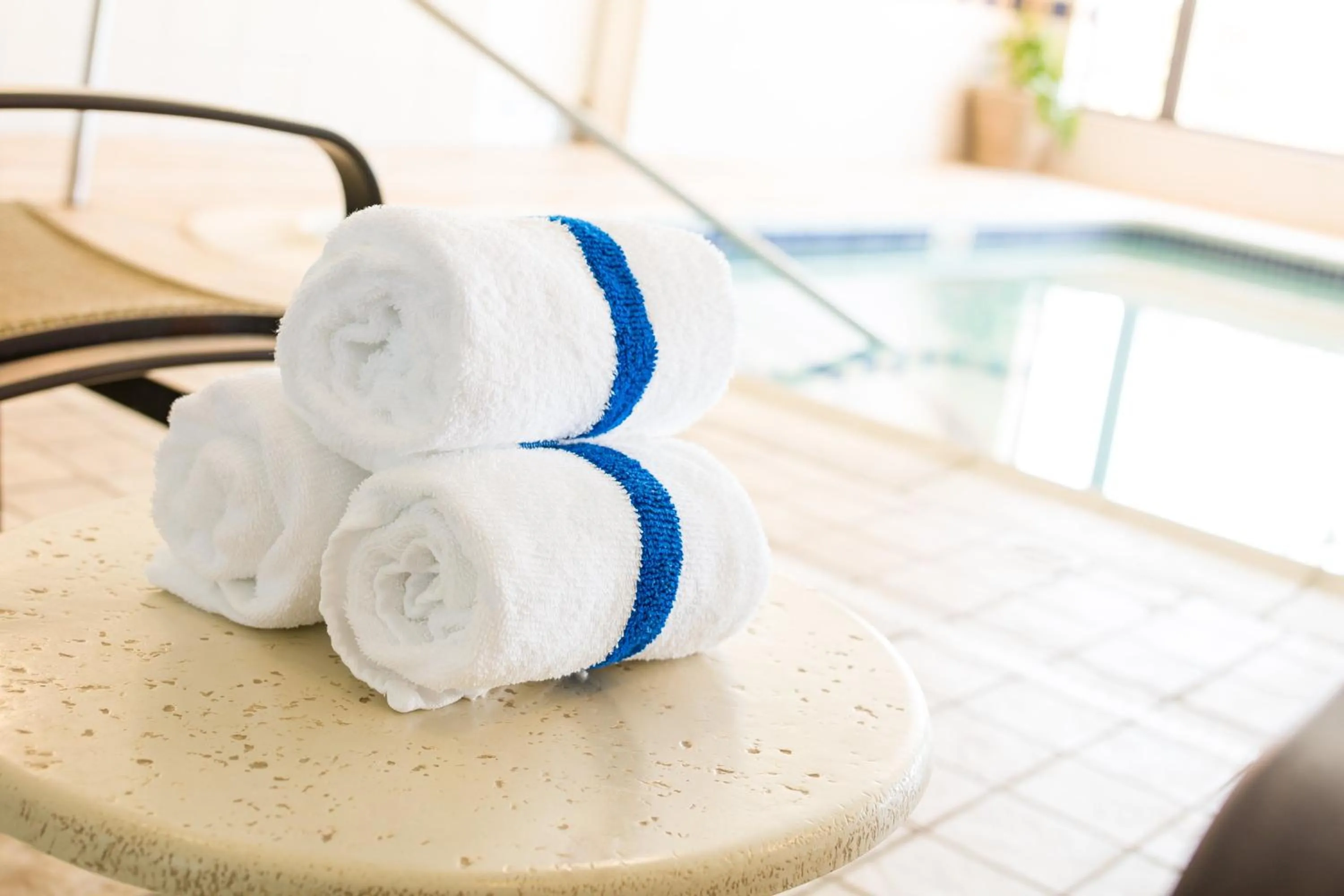 Swimming pool in Holiday Inn Manchester Airport by IHG