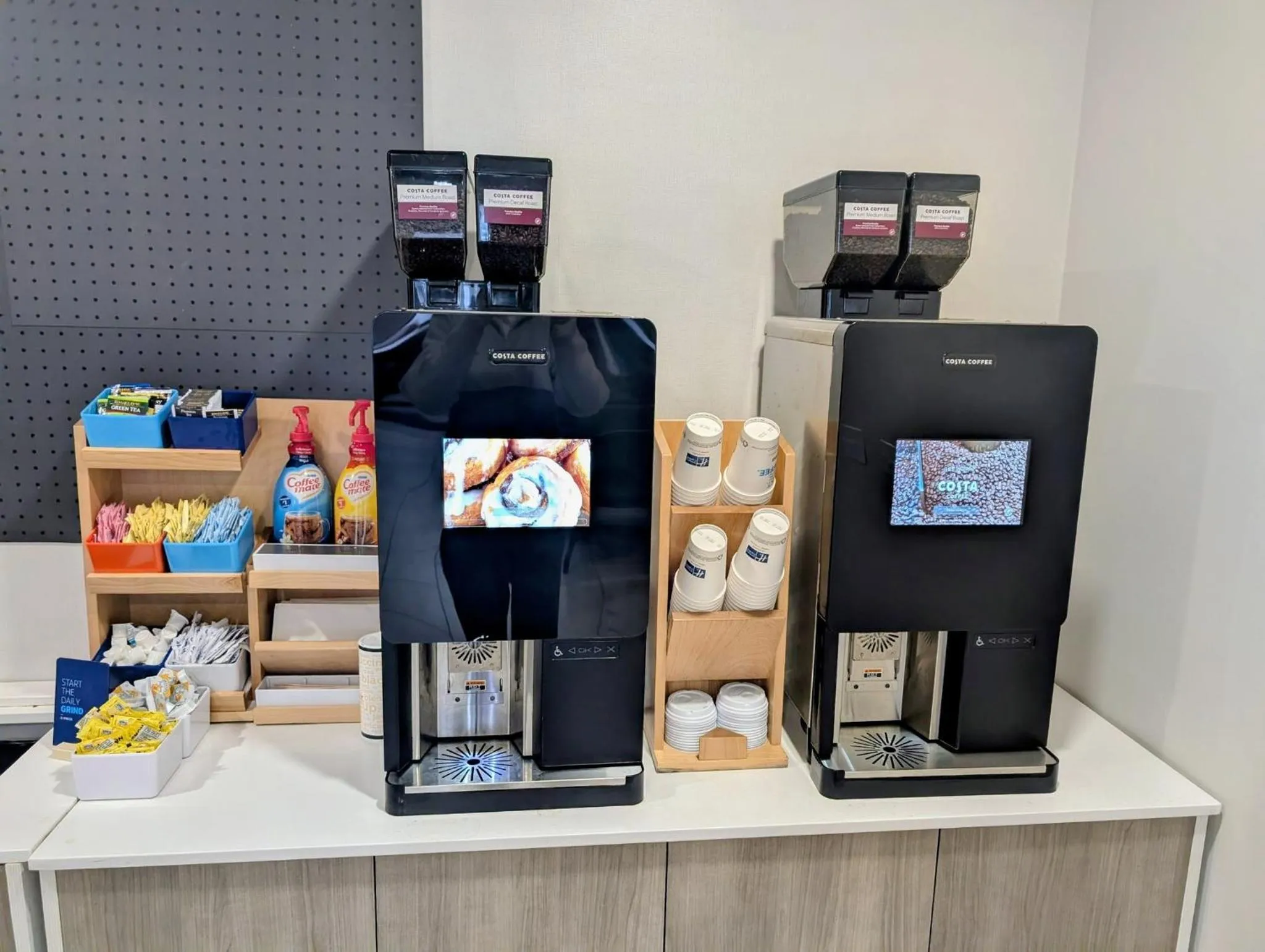 Breakfast in Holiday Inn Express & Suites Detroit - Novi by IHG