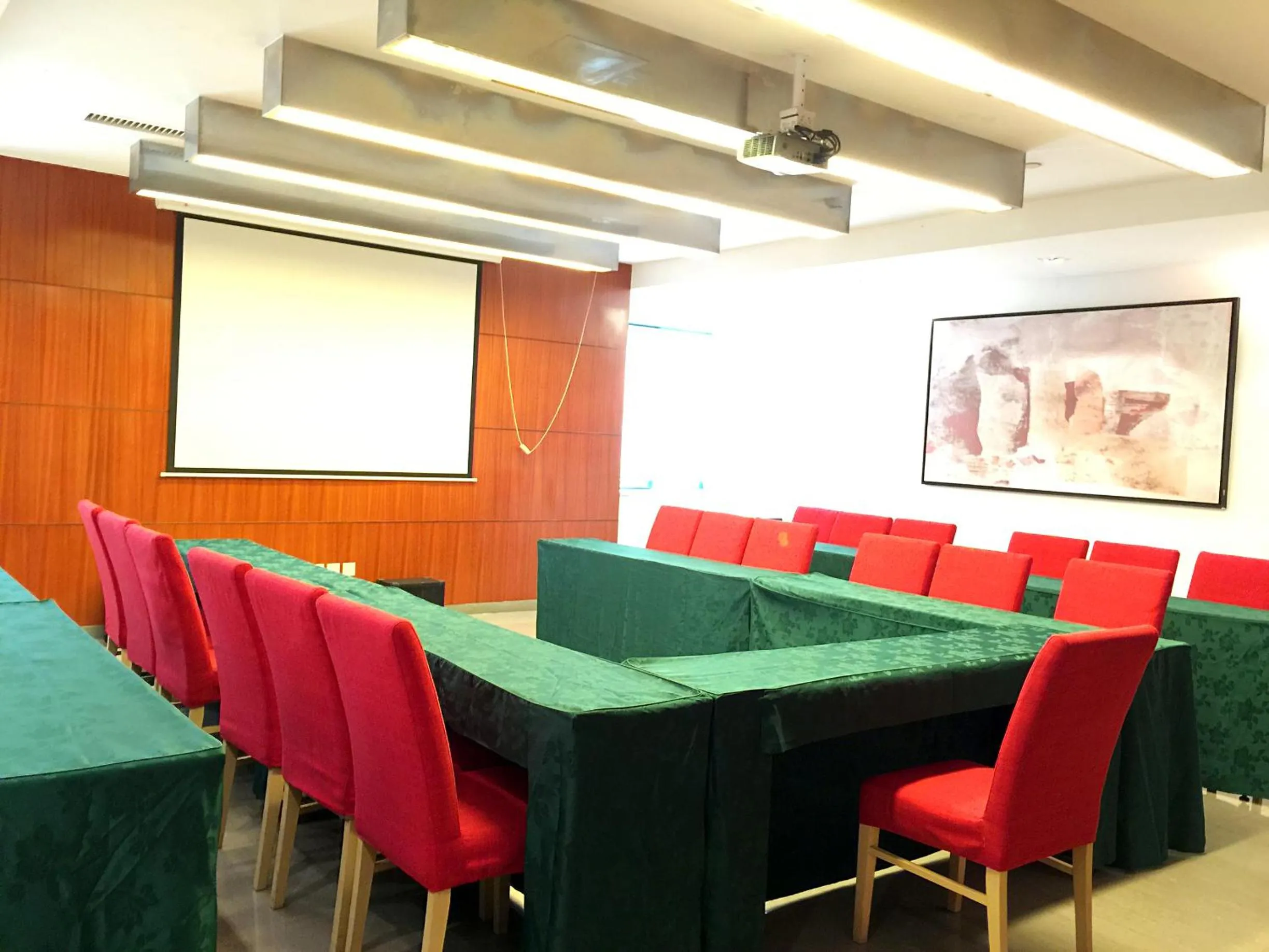 Meeting/conference room in Jinjiang Inn Guangzhou Haizhu Jiangtai Road Subway Station