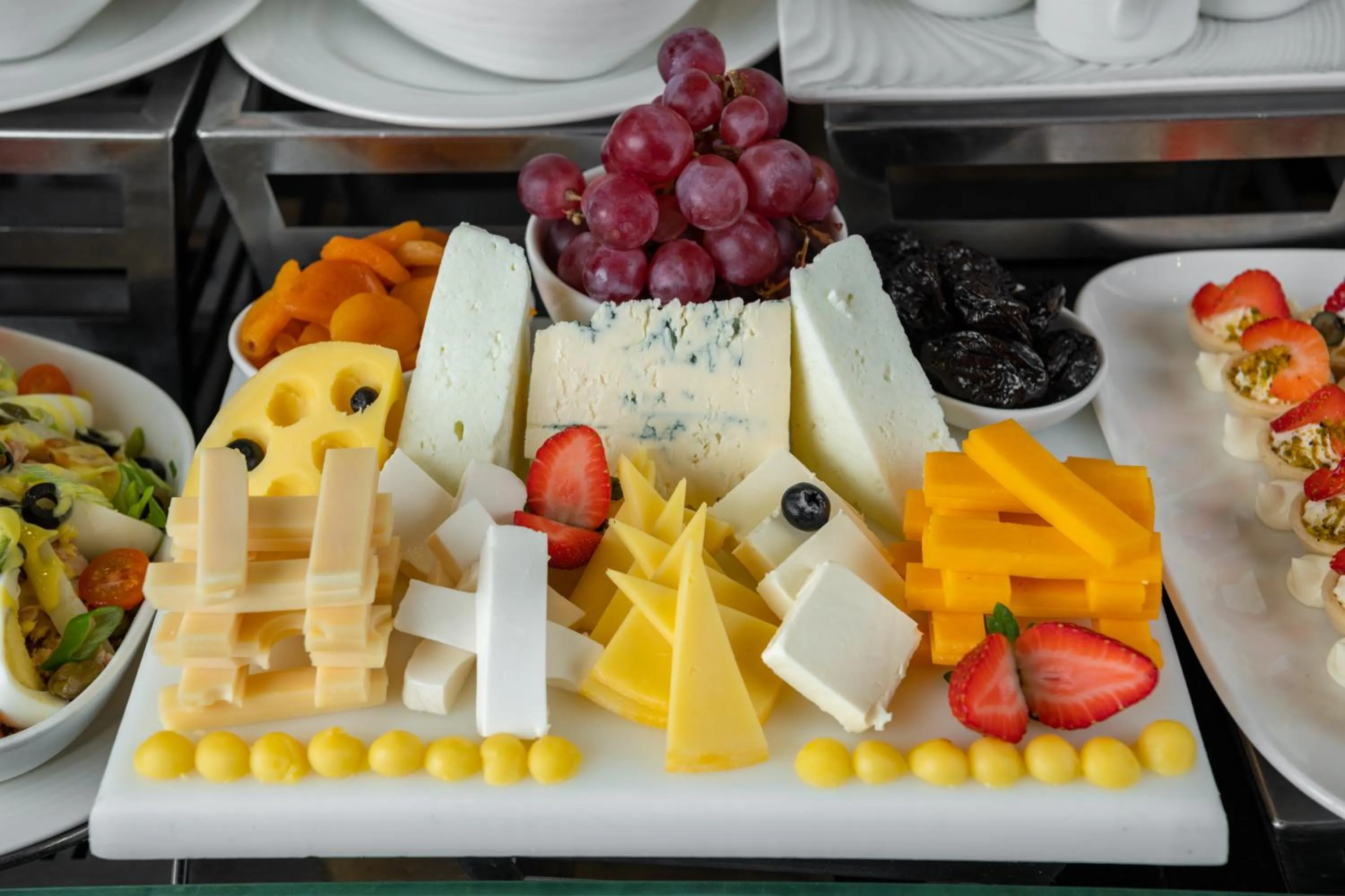 Buffet breakfast in Al Marwa Rayhaan by Rotana - Makkah