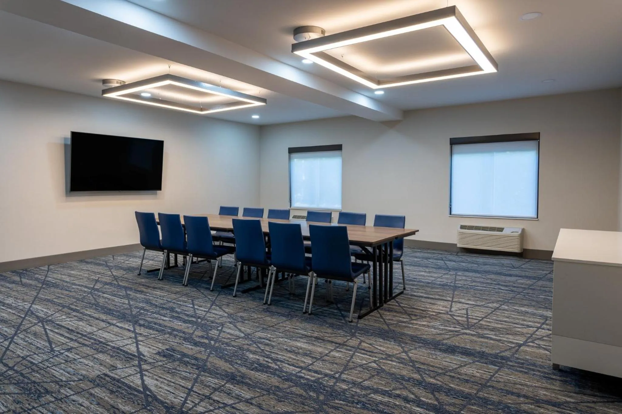 Meeting/conference room in Holiday Inn Express Hotel & Suites Vineland Millville by IHG