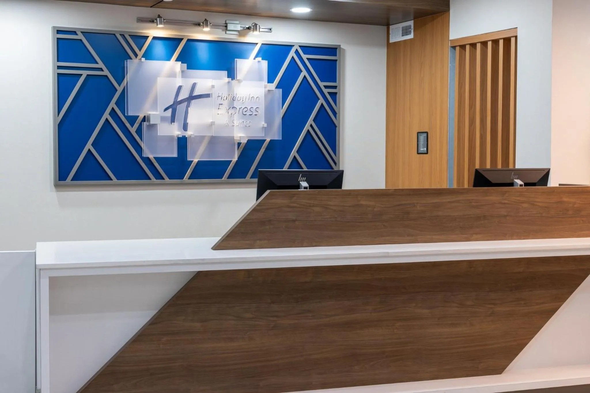 Property building in Holiday Inn Express Hotel & Suites Vineland Millville by IHG