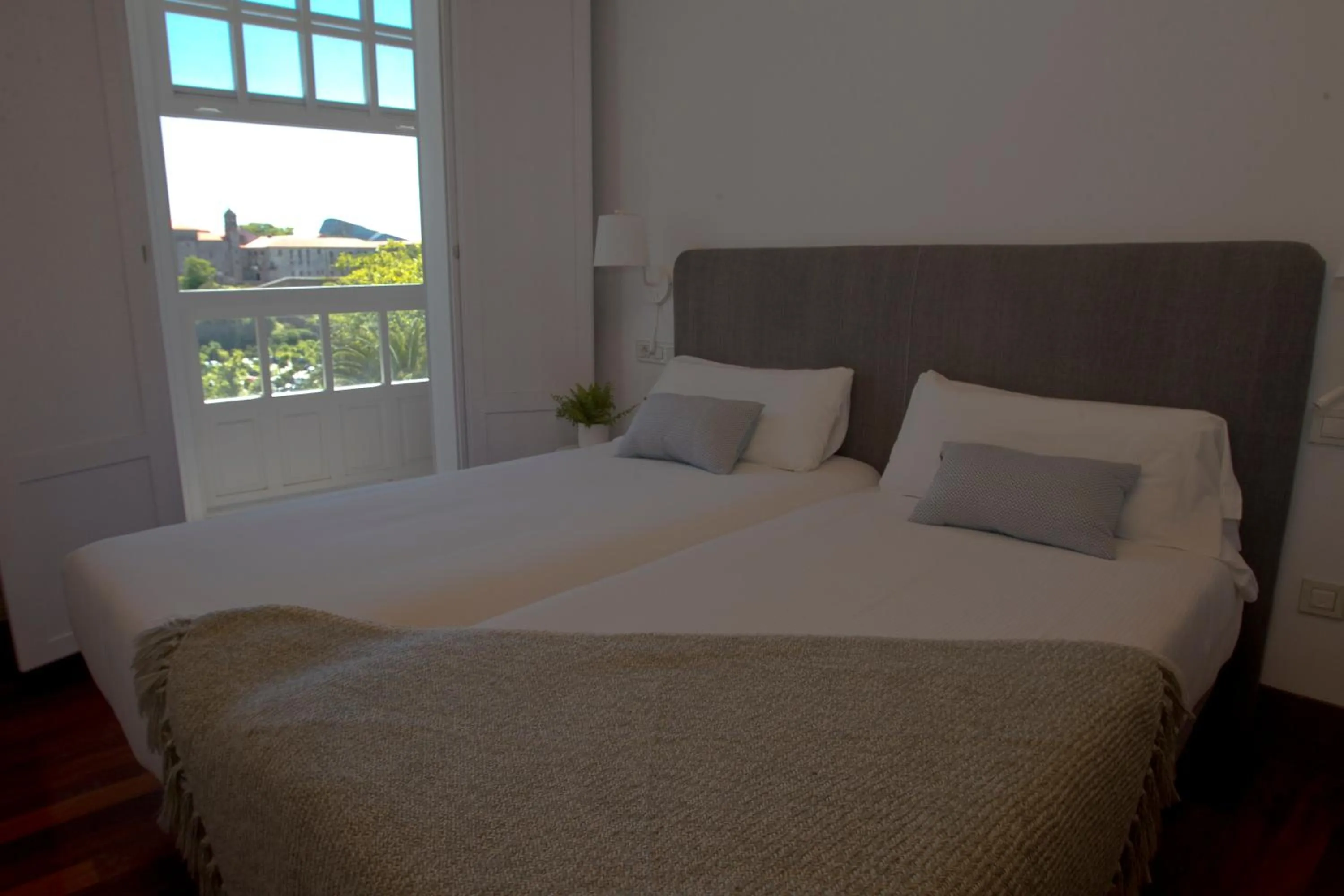 Bedroom, Bed in Pensión O Xardin de Julia