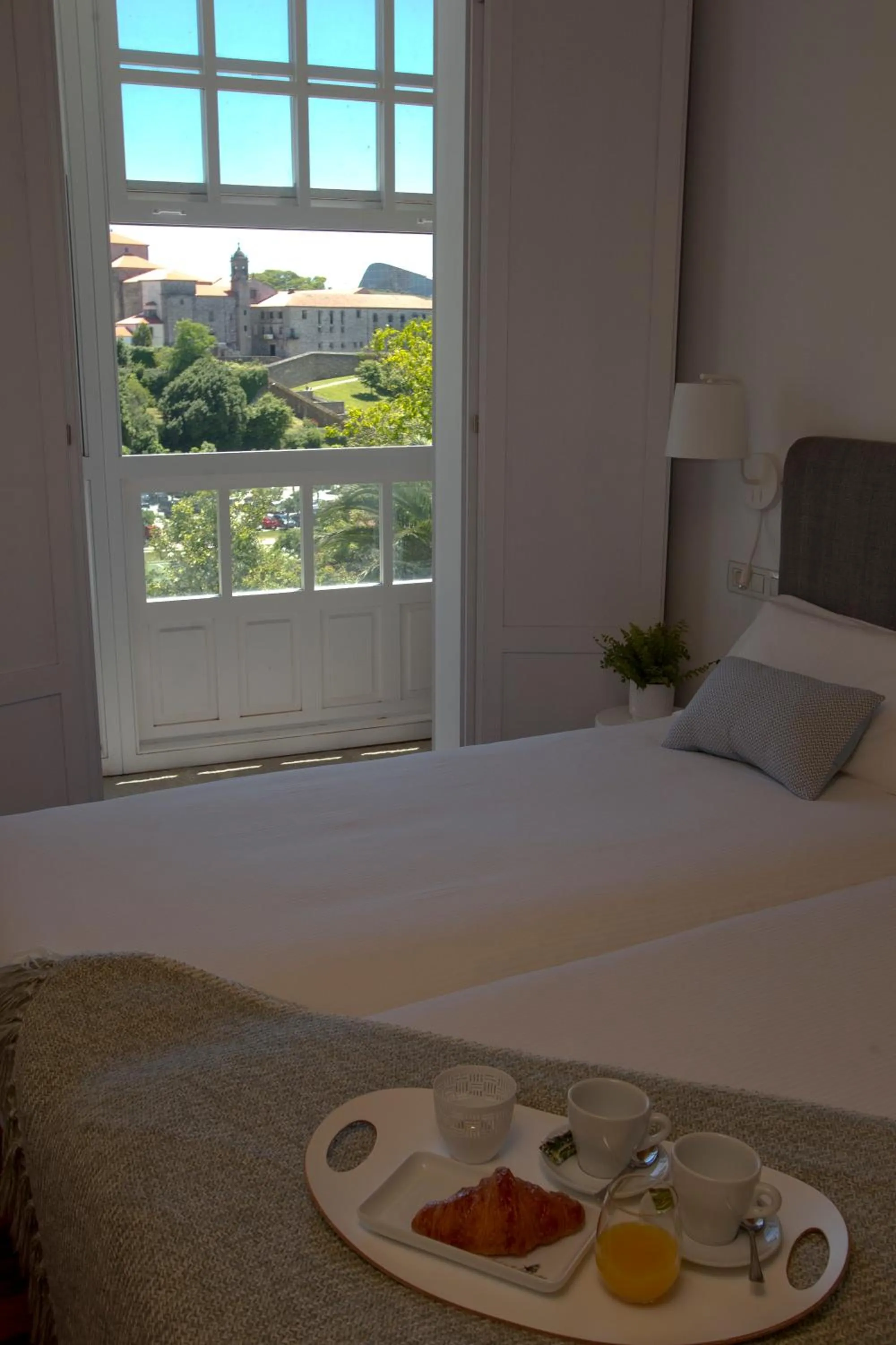 Bedroom, Bed in Pensión O Xardin de Julia