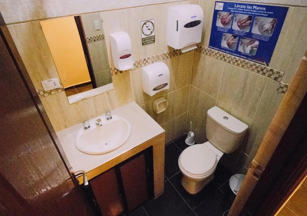 Bathroom in Las Tholas Hotel