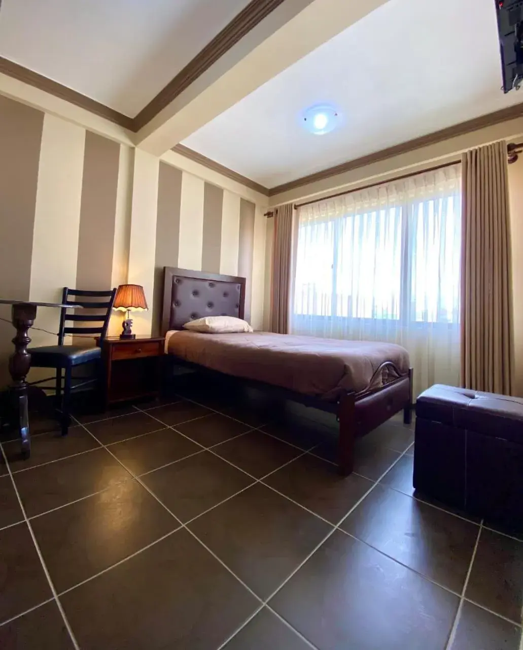 Standard Single Room with Shared Bathroom - single occupancy in Las Tholas Hotel Standard Single Room with Shared Bathroom - single occupancy in Las Tholas Hotel