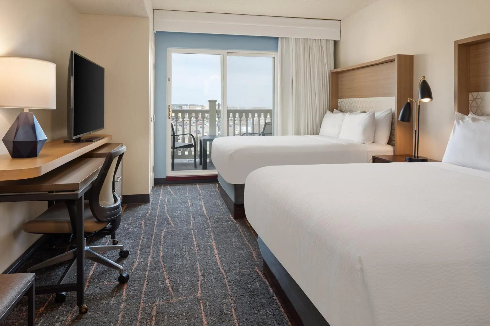 Photo of the whole room, Bed in Holiday Inn Hotel & Suites Maple Grove Northwest Minneapolis-Arbor Lakes by IHG