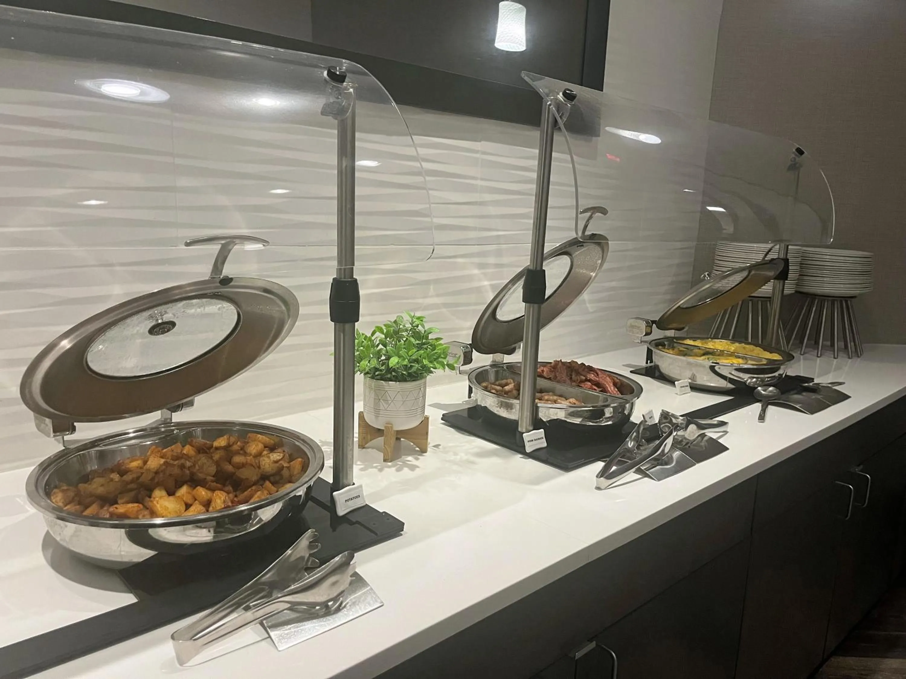 Food in Hilton Durham near Duke University