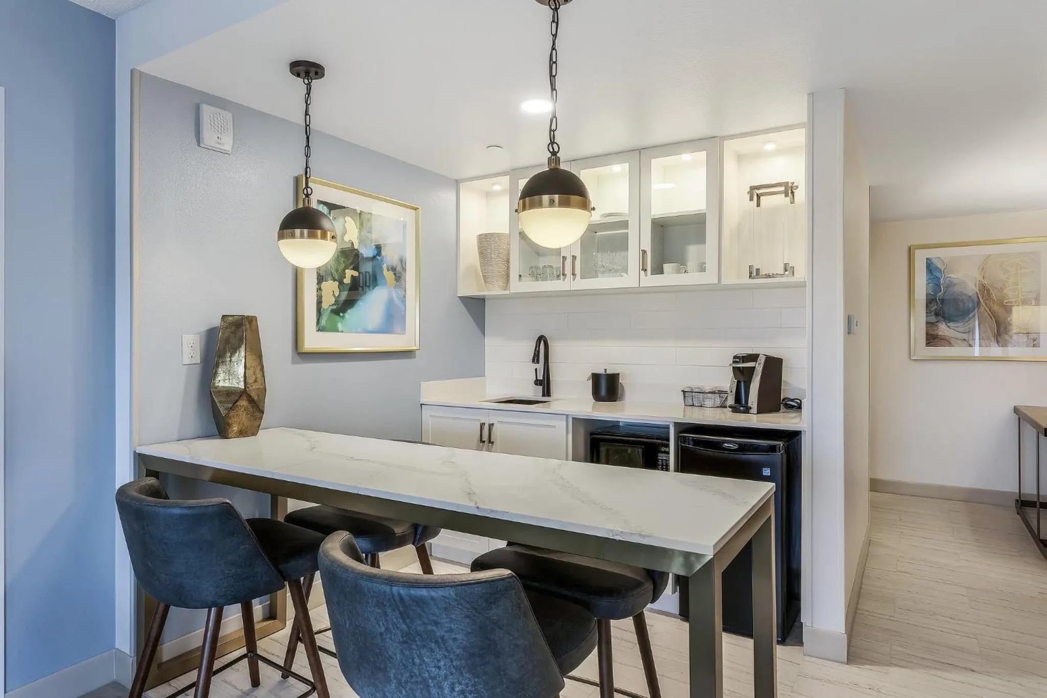 Bedroom in Crowne Plaza Ft Myers Gulf Coast by IHG