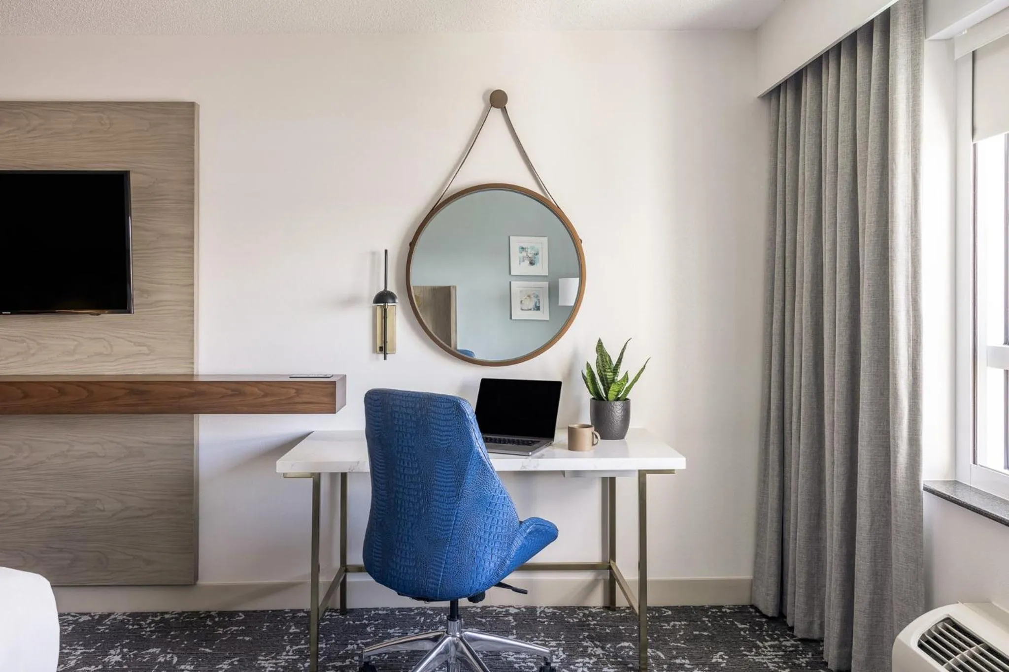 Photo of the whole room in Crowne Plaza Ft Myers Gulf Coast by IHG