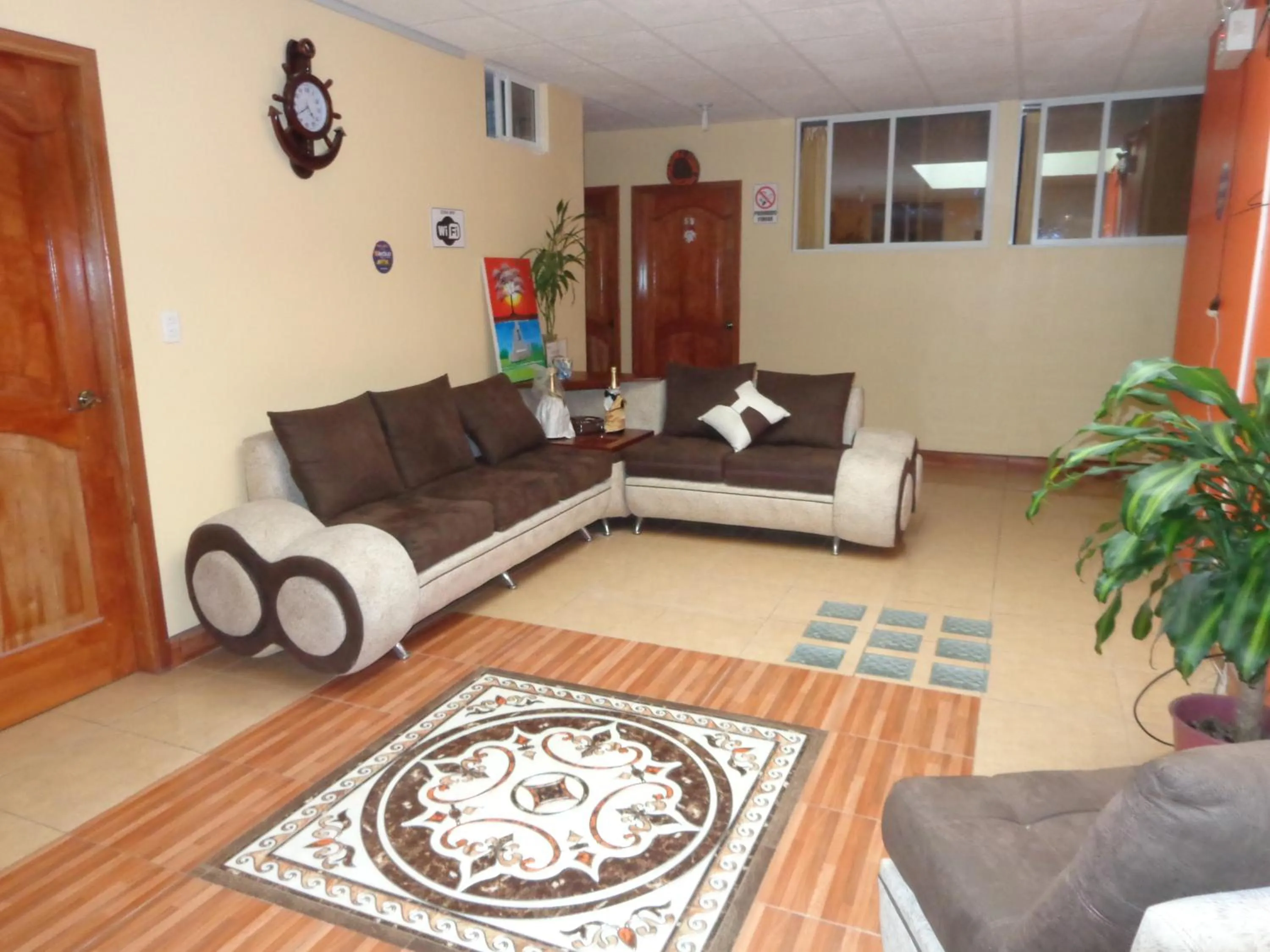 Hotel Flor Del Campo