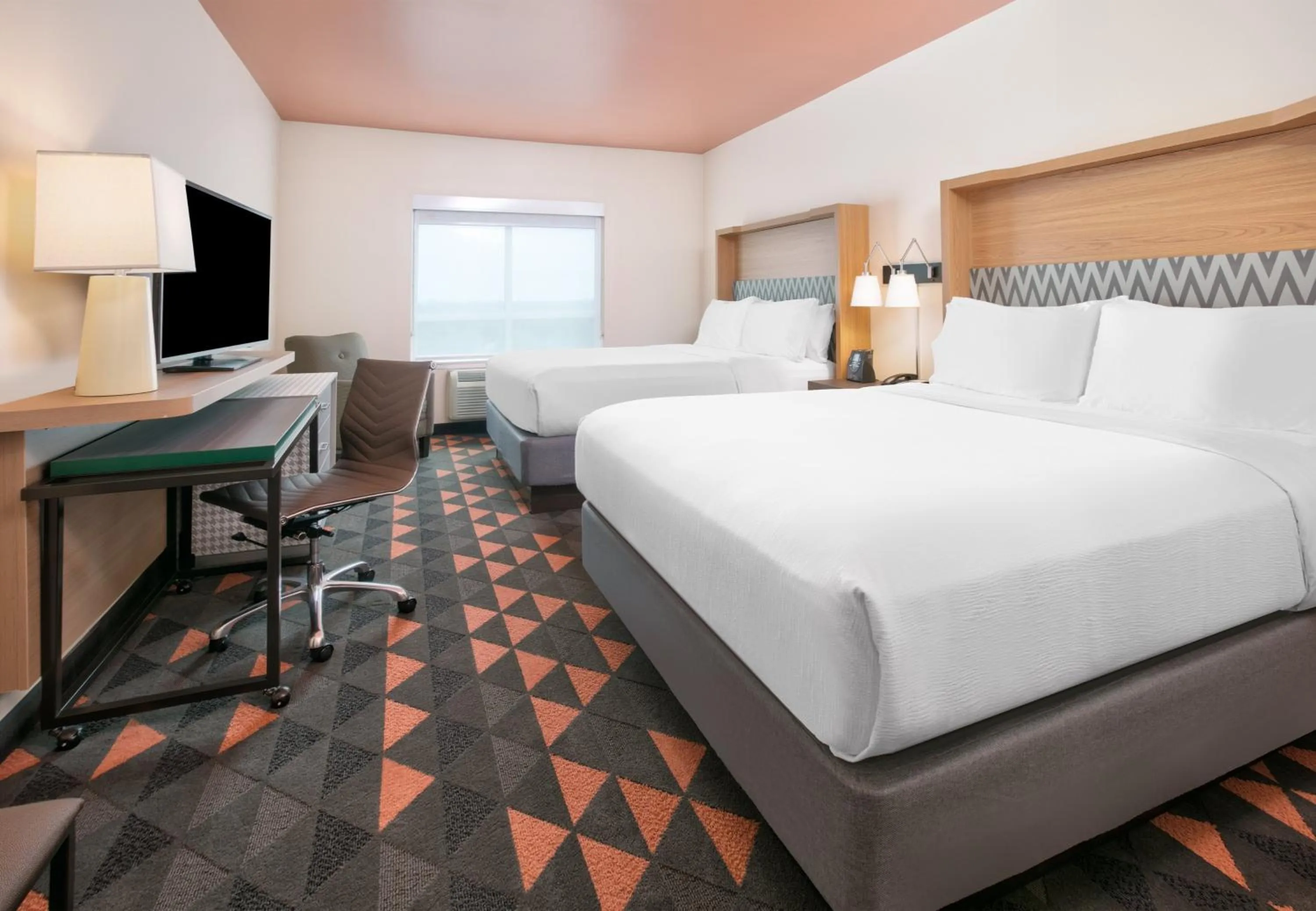 Photo of the whole room, Bed in Holiday Inn Dallas - Fort Worth Airport South by IHG