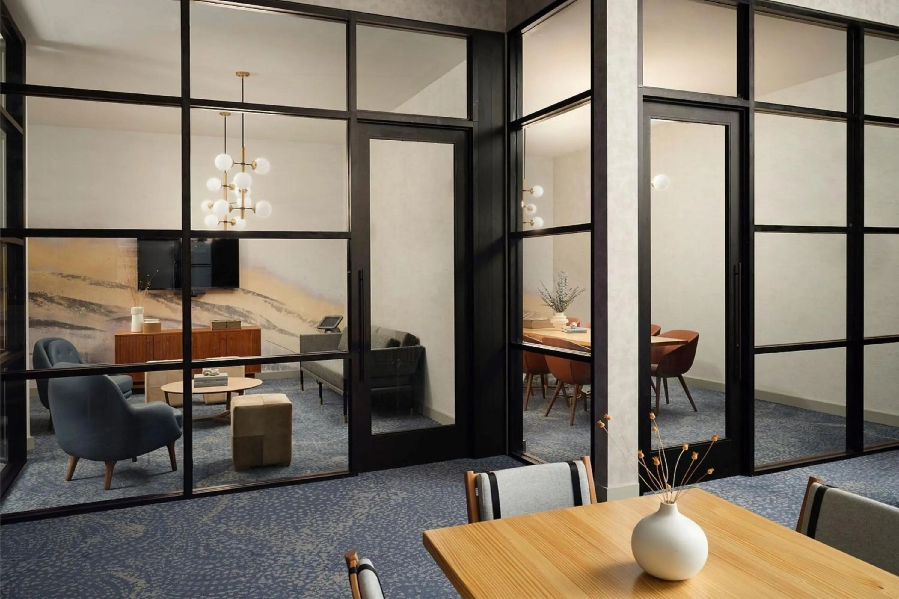 Meeting/conference room in Sheraton Grand Rapids Airport Hotel