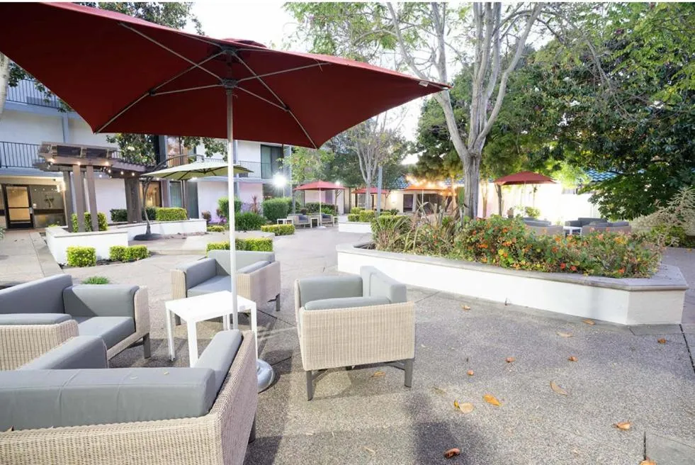 Property building in Holiday Inn Dublin - Pleasanton by IHG