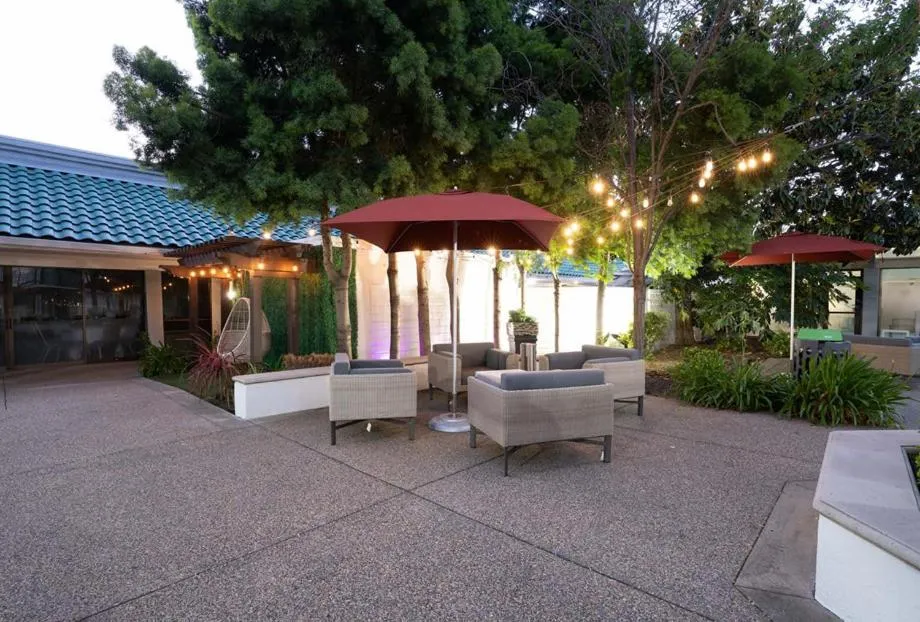 Holiday Inn Dublin - Pleasanton by IHG