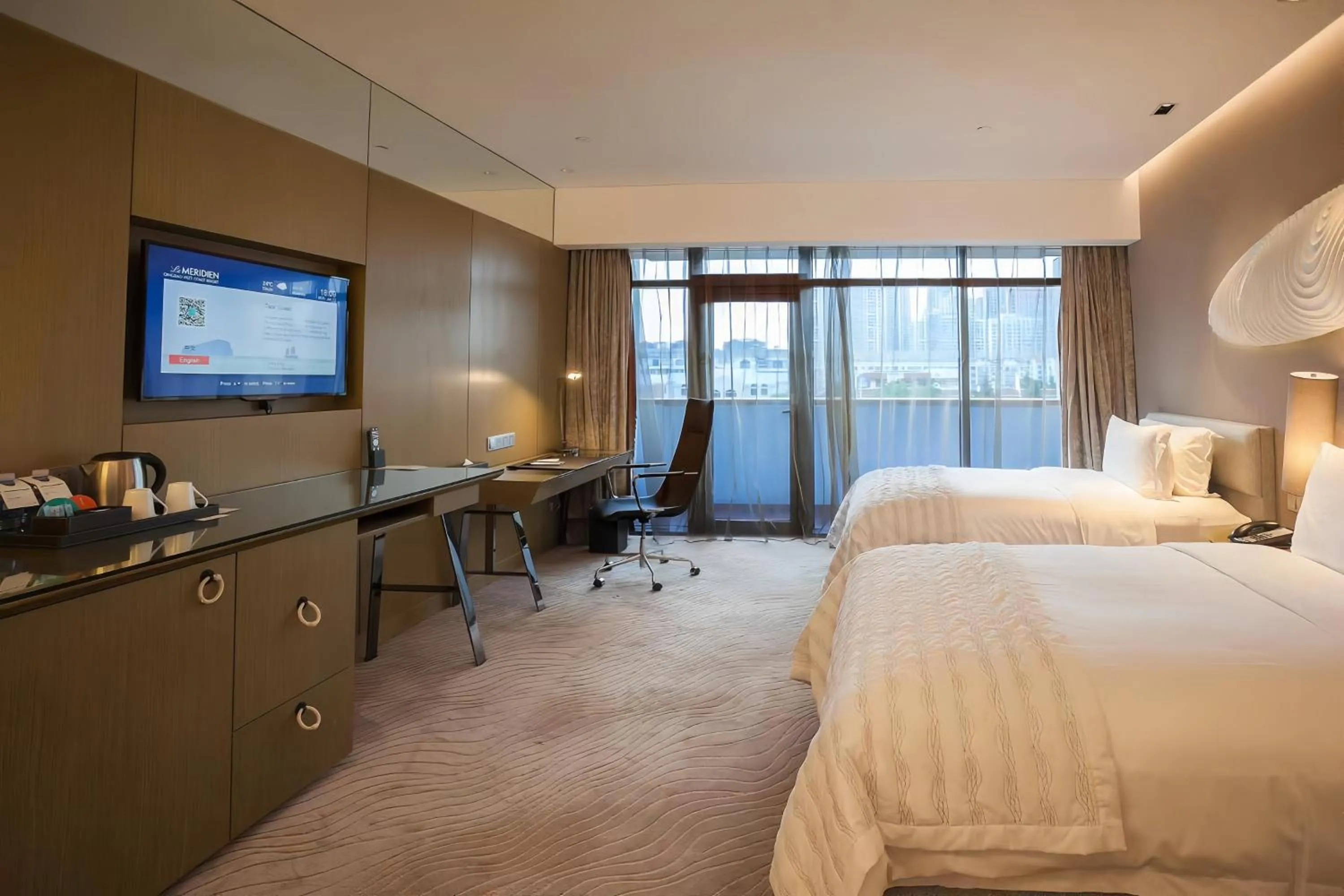 Bedroom, Bed in Le Meridien Qingdao West Coast