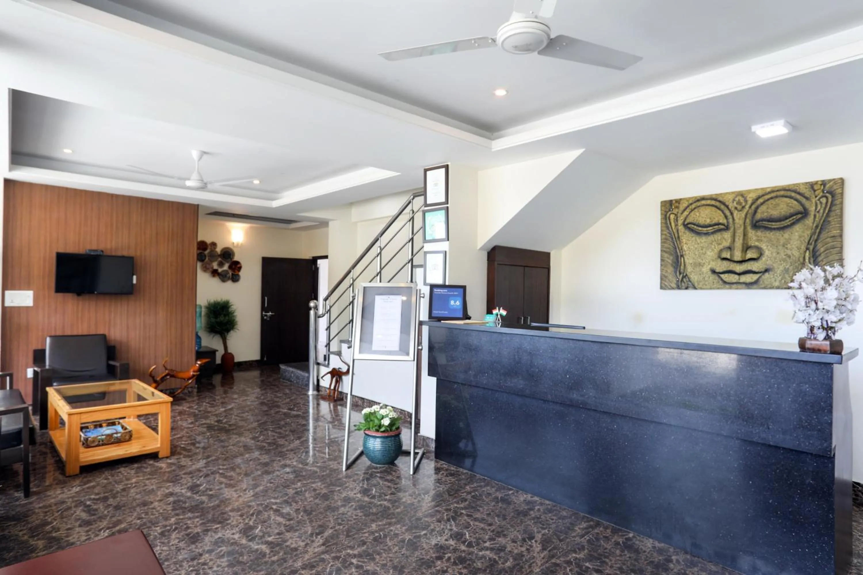 Lobby or reception in Hotel SunGrace