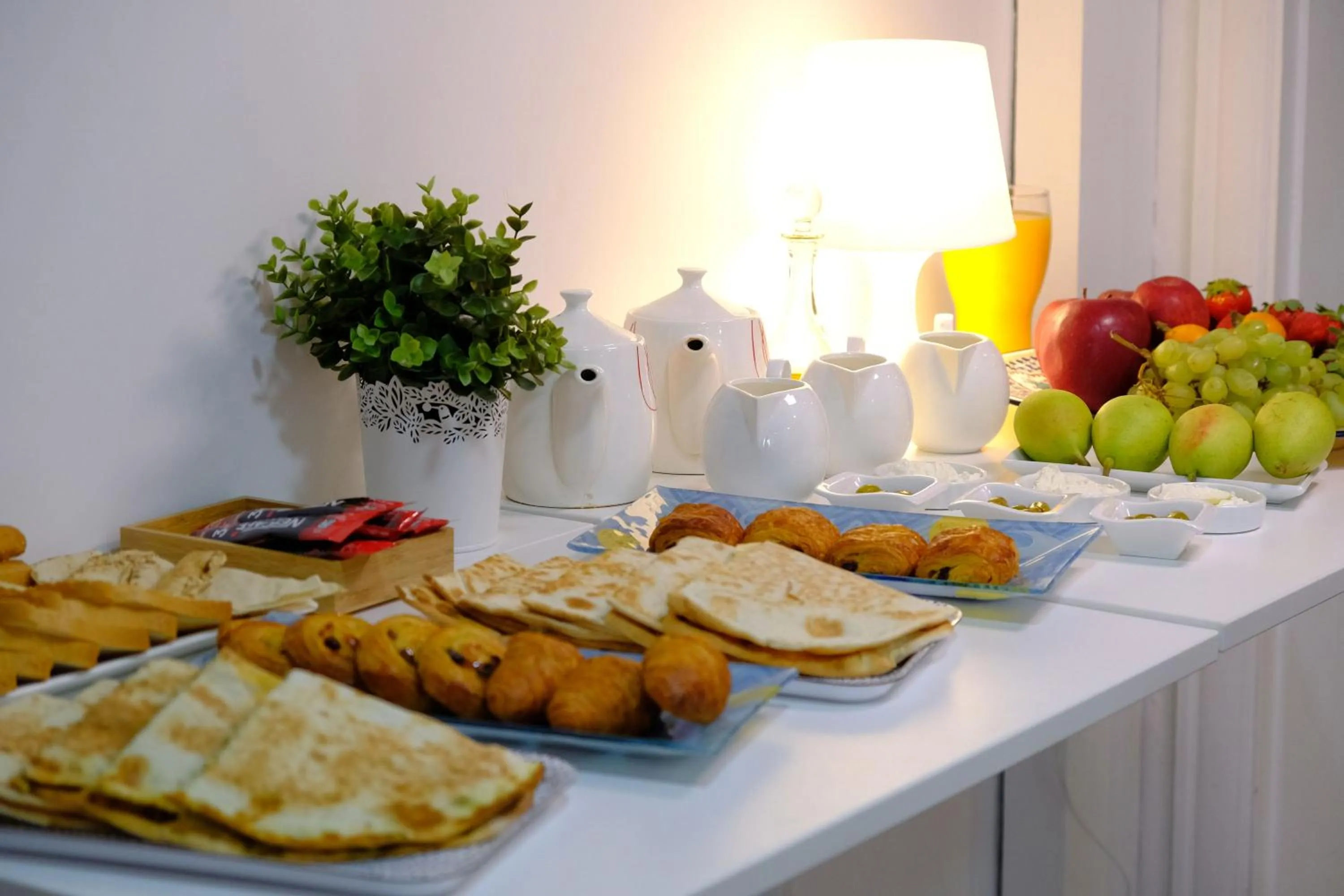 Food and drinks in Hotel Wakim