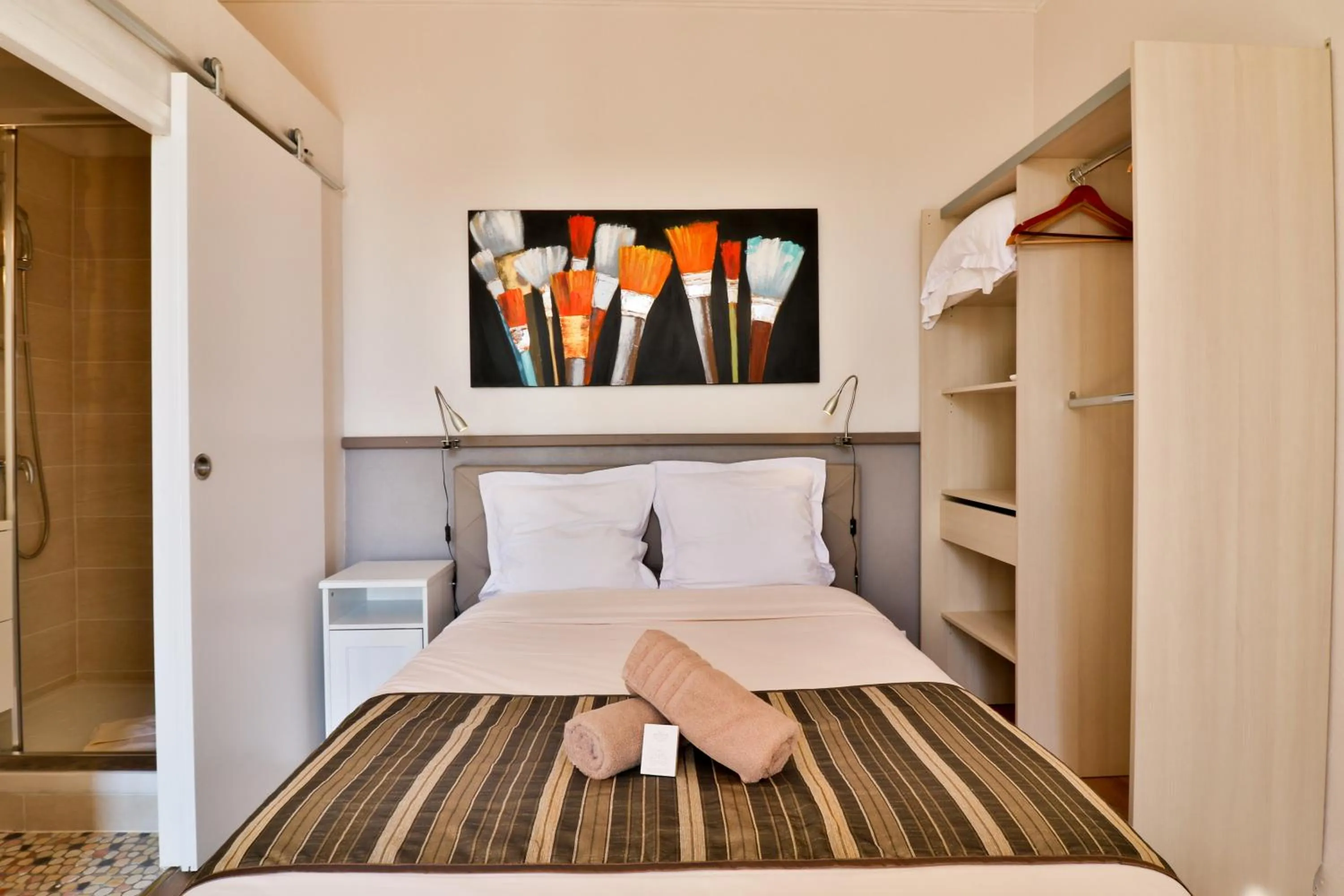 Bed in Hotel La Villa Florida