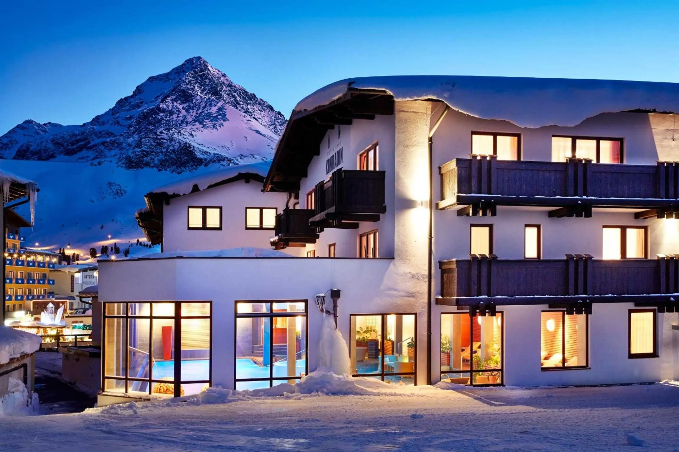 Facade/entrance in Hotel Konradin