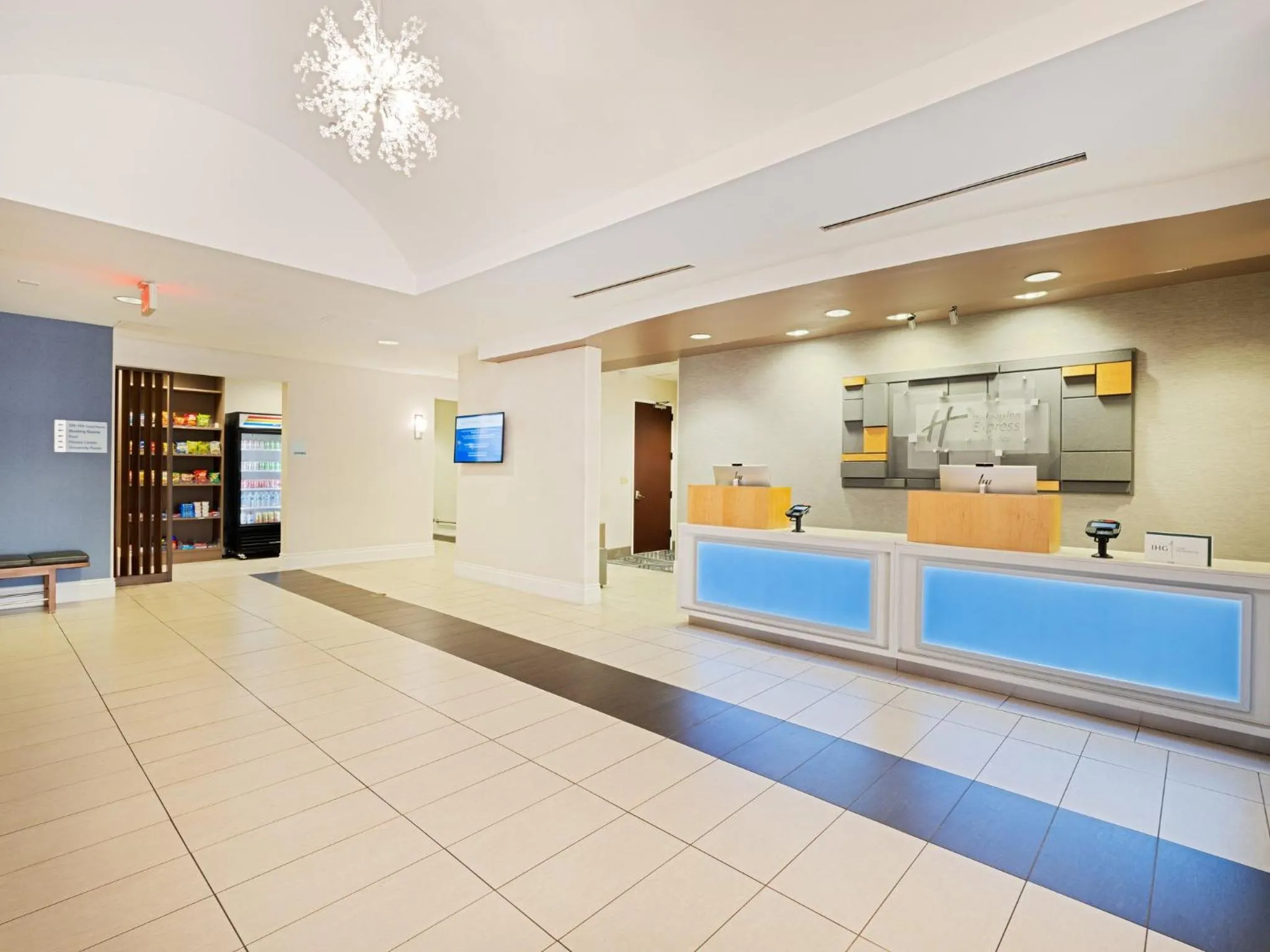 Property building in Holiday Inn Express Hotel & Suites Ft. Lauderdale-Plantation by IHG