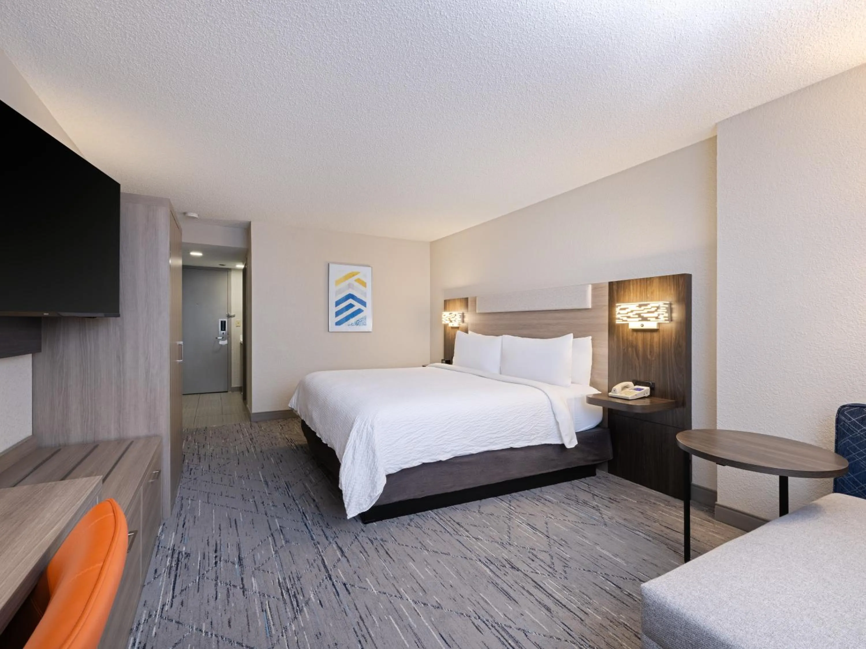 Bedroom in Holiday Inn Express Hotel & Suites Ft. Lauderdale-Plantation by IHG