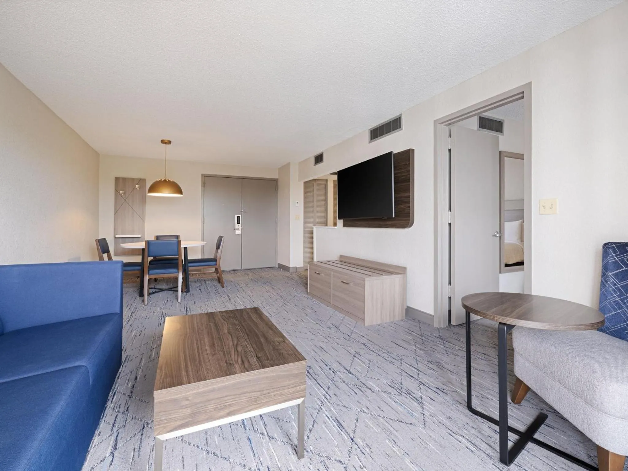 Photo of the whole room in Holiday Inn Express Hotel & Suites Ft. Lauderdale-Plantation by IHG