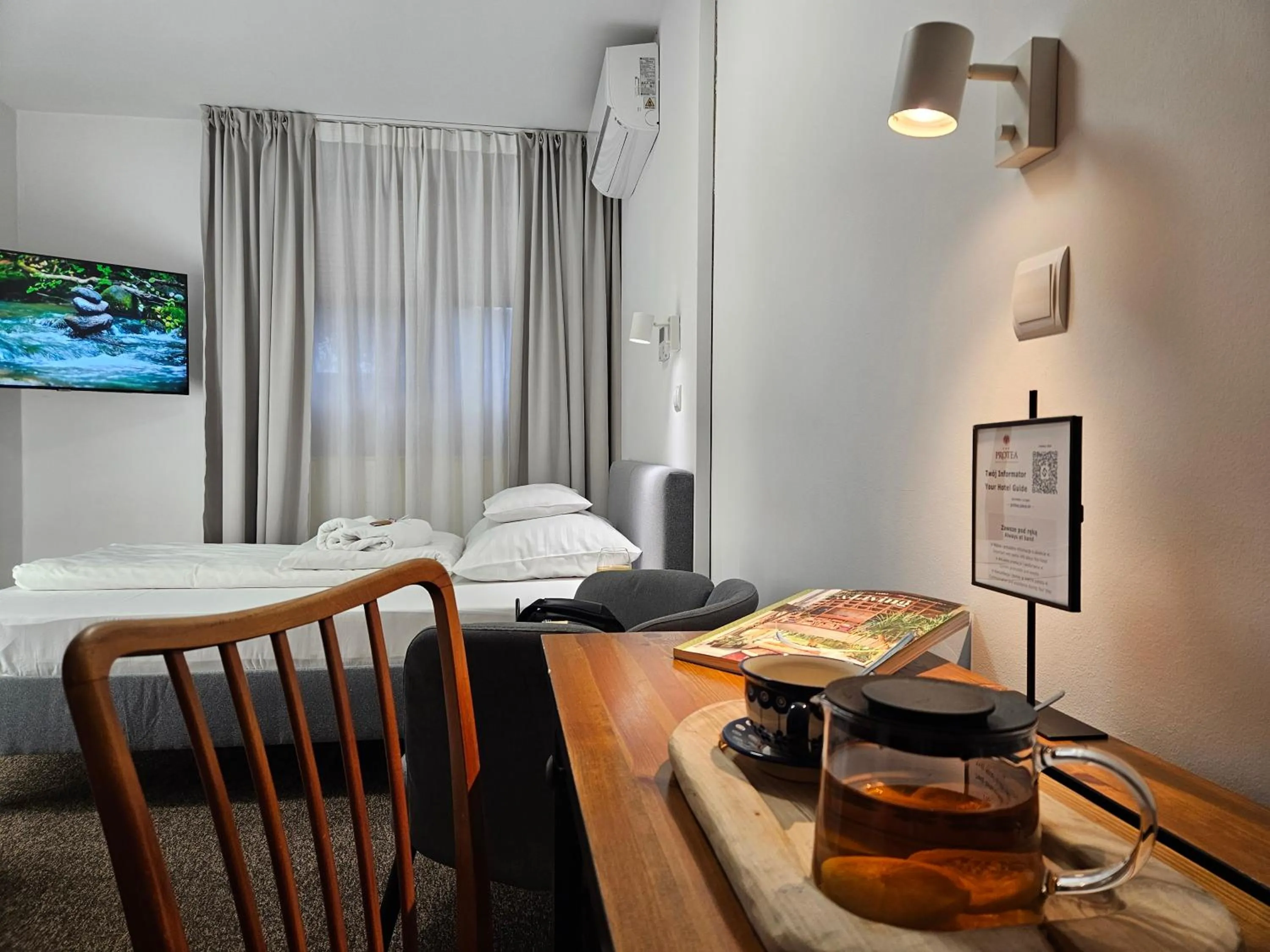 Bed in Hotel Protea Bolesławiec