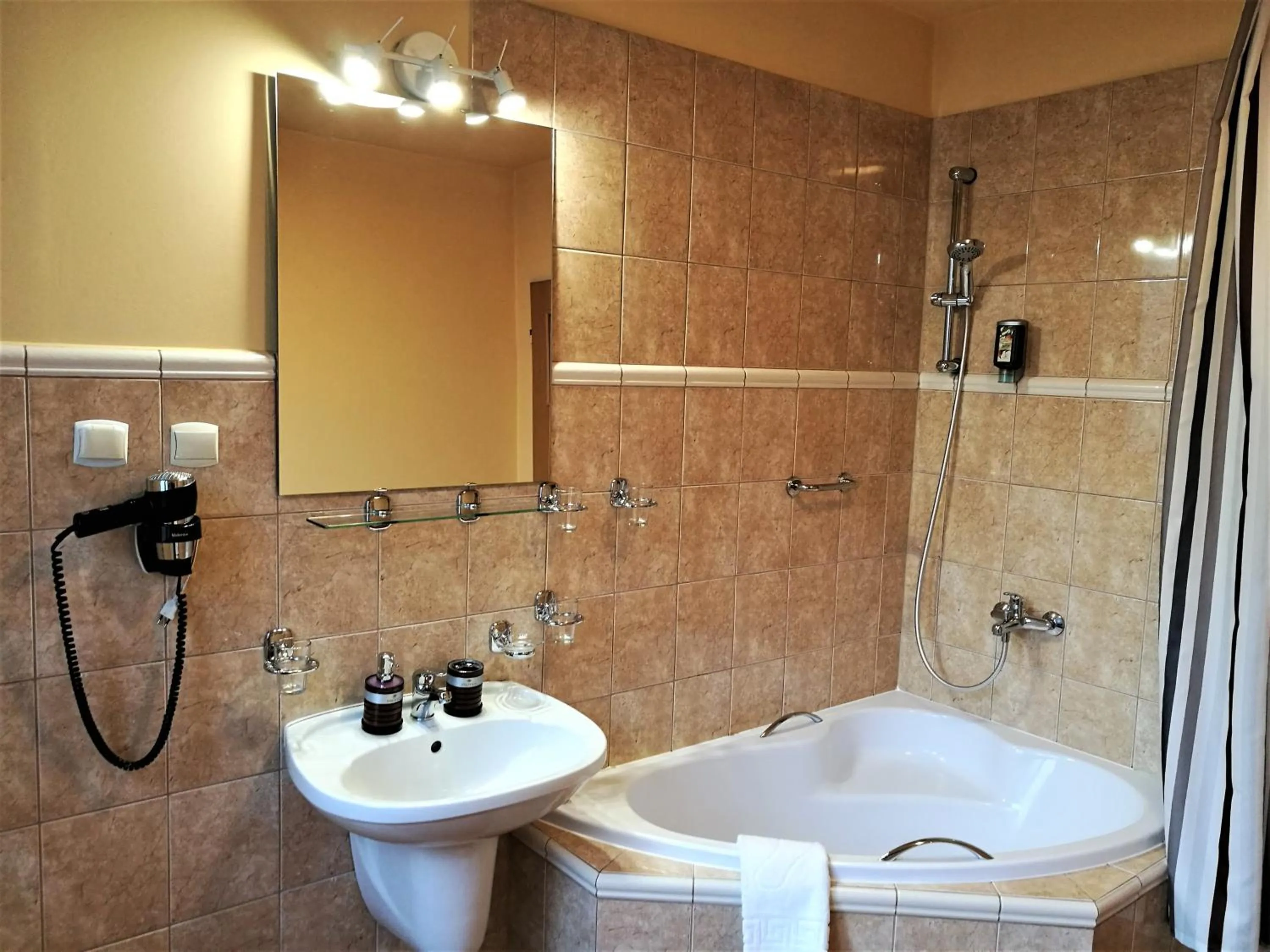 Bathroom in Hotel Protea Bolesławiec