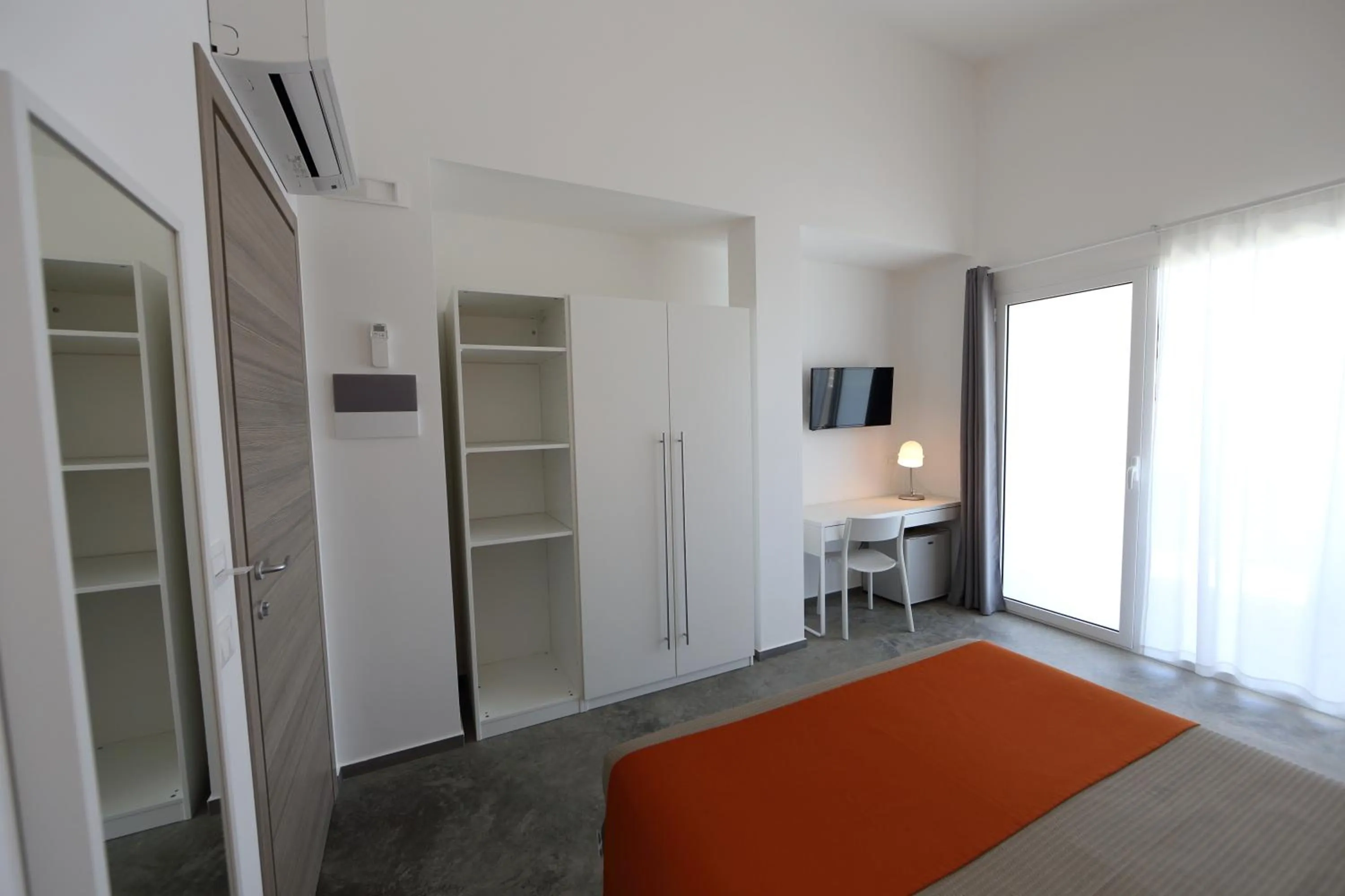 Photo of the whole room, Bed in I Giardini della Castellana