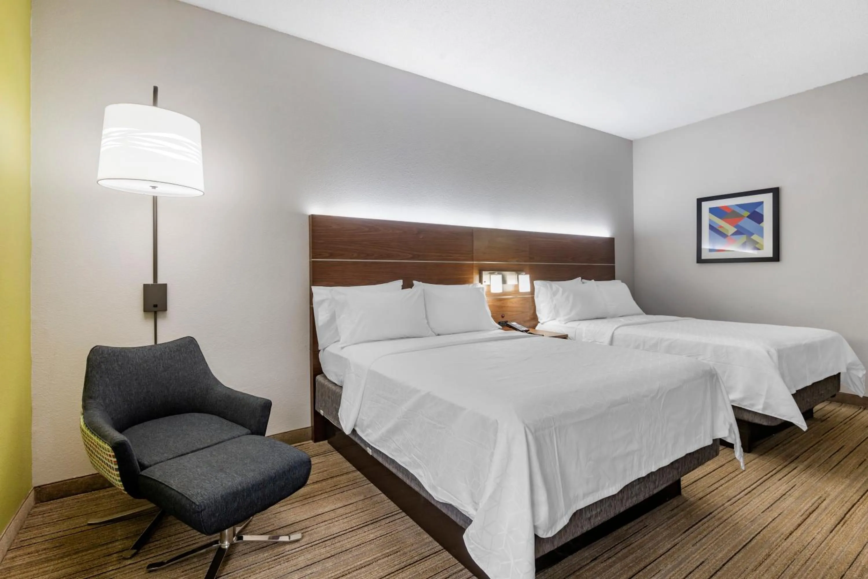 Photo of the whole room, Bed in Holiday Inn Express Charlotte West - Gastonia by IHG