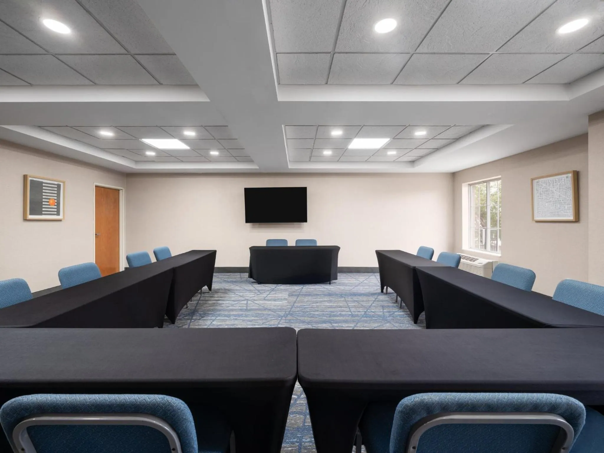 Meeting/conference room in Holiday Inn Express Charlotte West - Gastonia by IHG